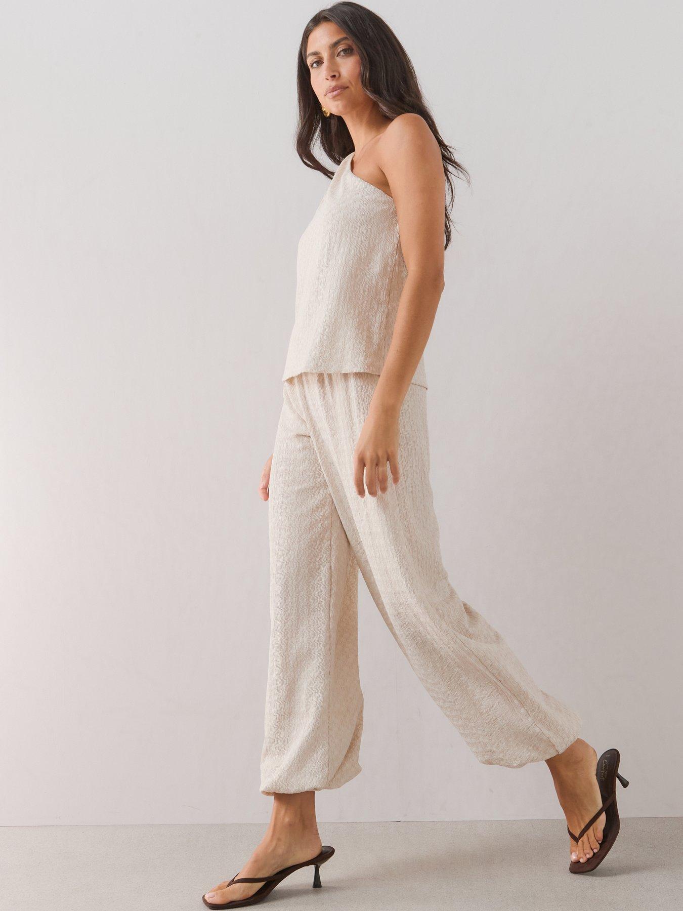Image 5 of 7 of The Very Collection Textured Balloon Trousers - Cream