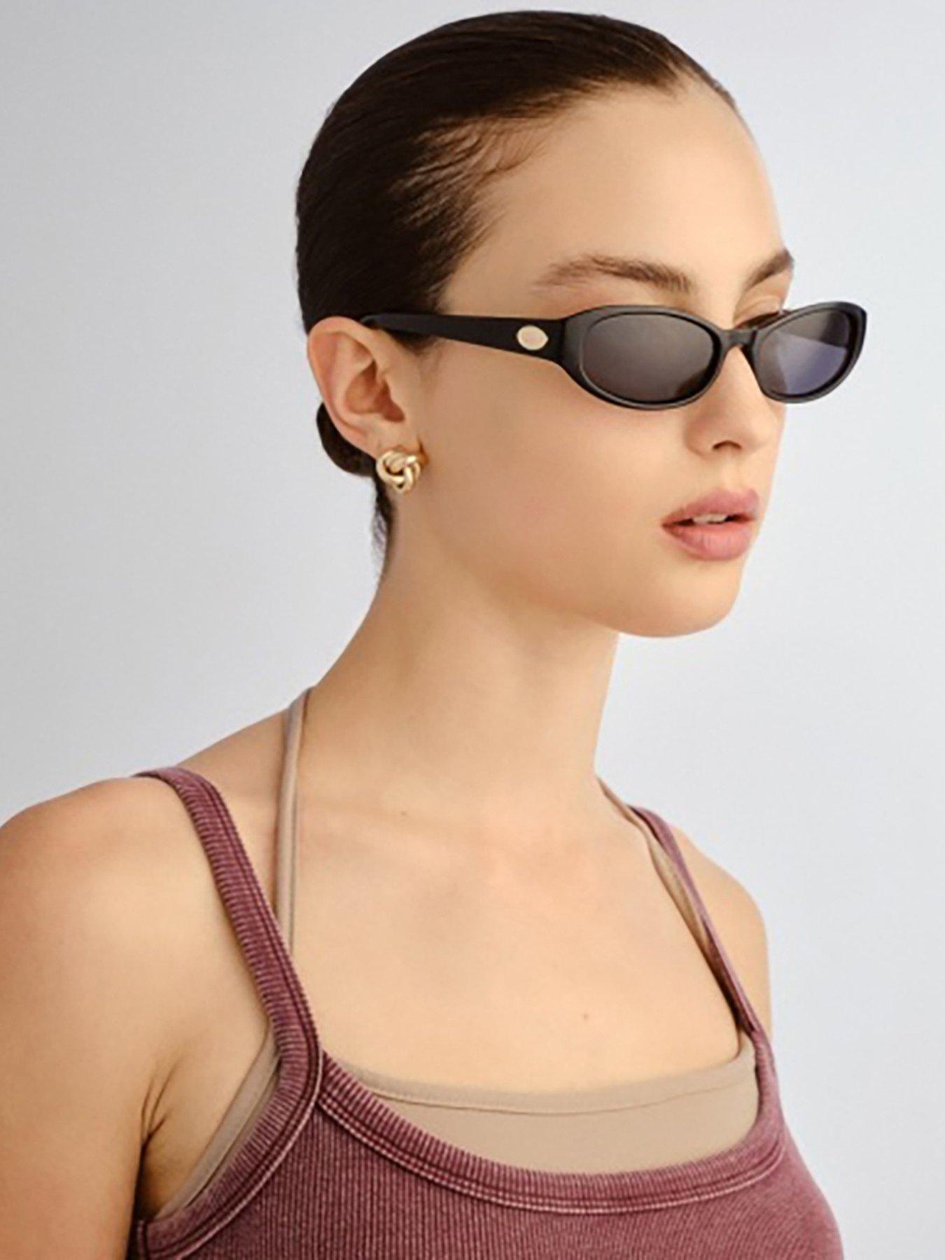 LE SPECS Oval Popalicious Sunglasses - Black