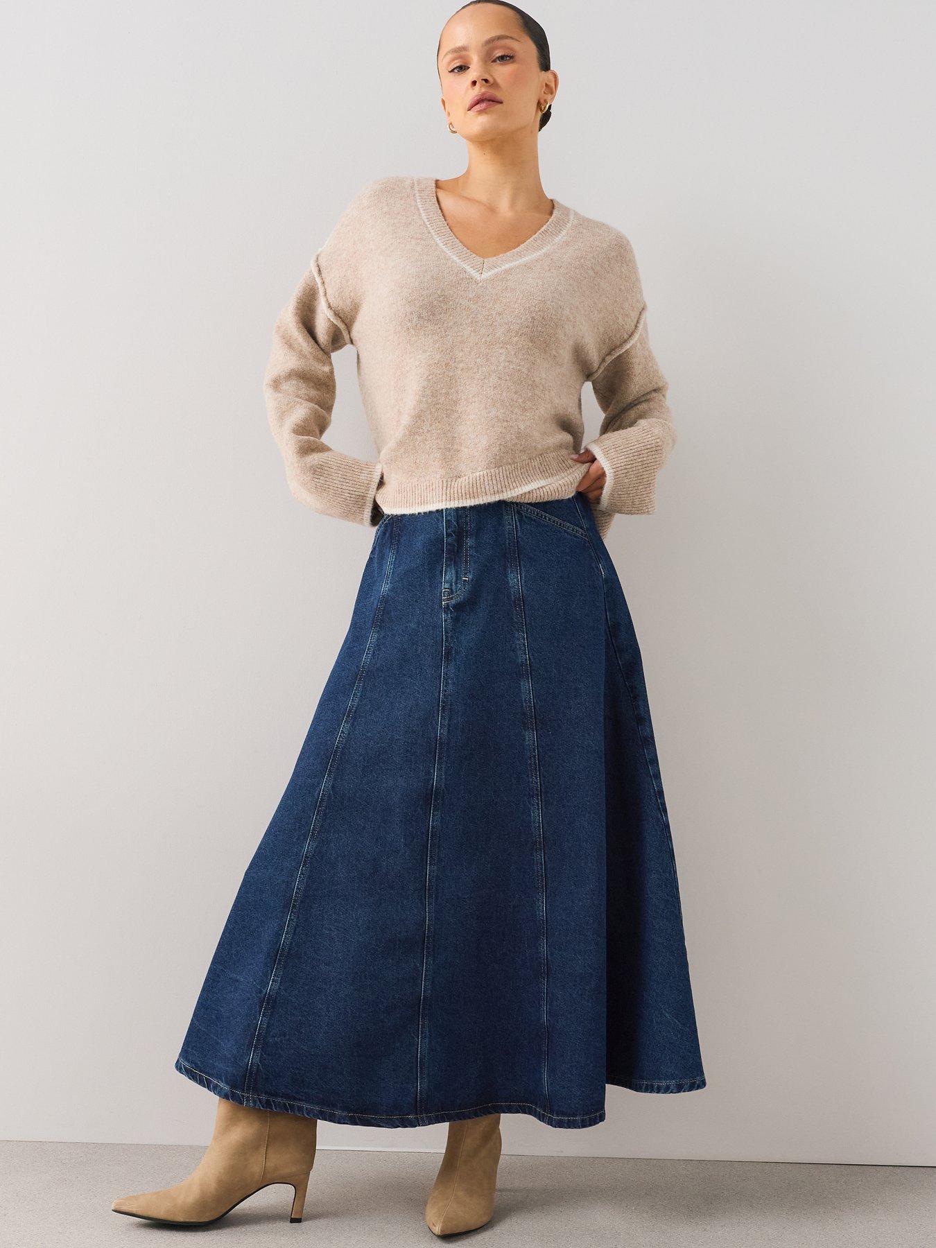 Image 3 of 7 of The Very Collection V Neck Tipping Jumper With Wool - Beige