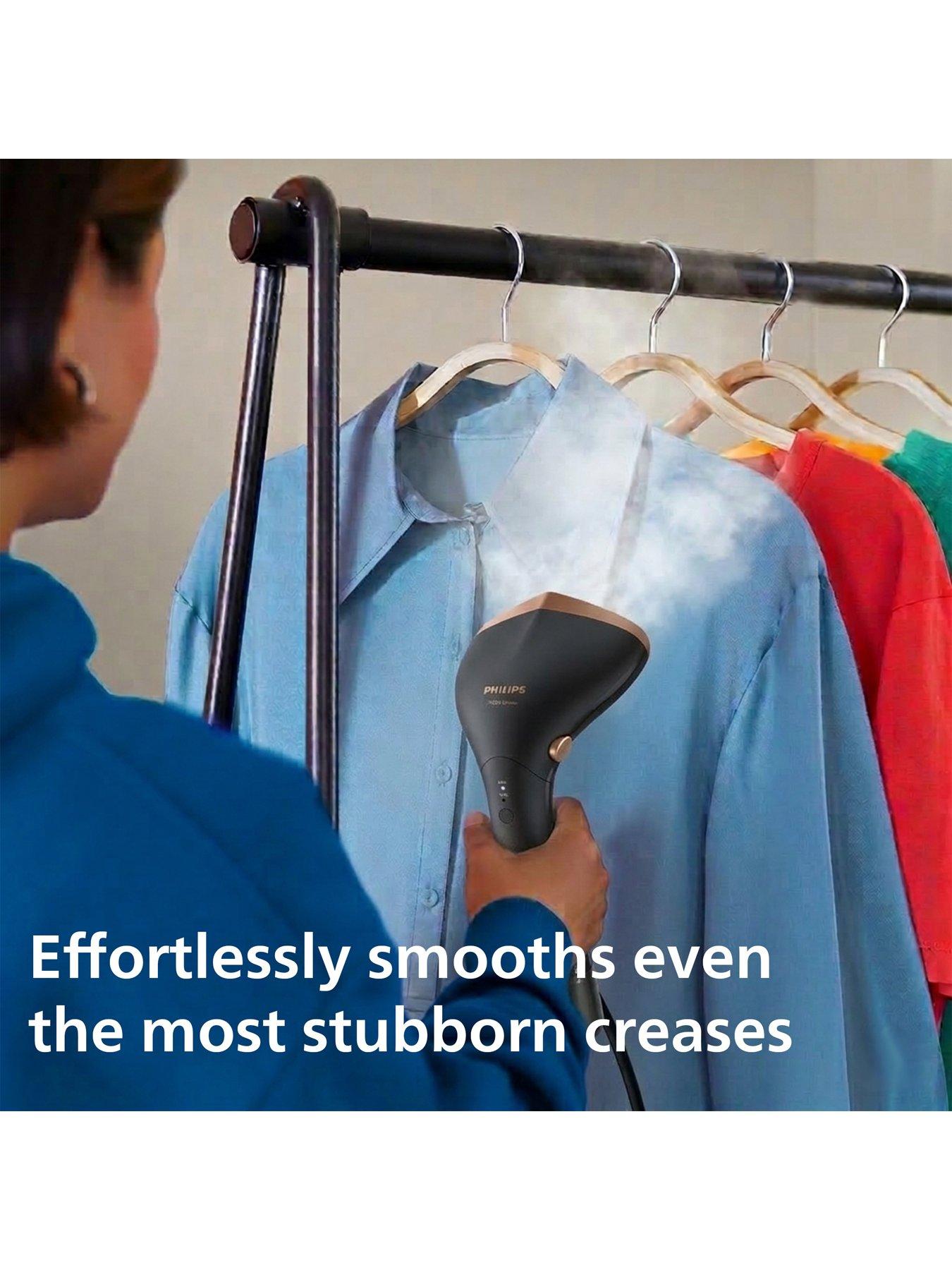 Image 4 of 7 of Philips 7000 Series Handheld Steamer