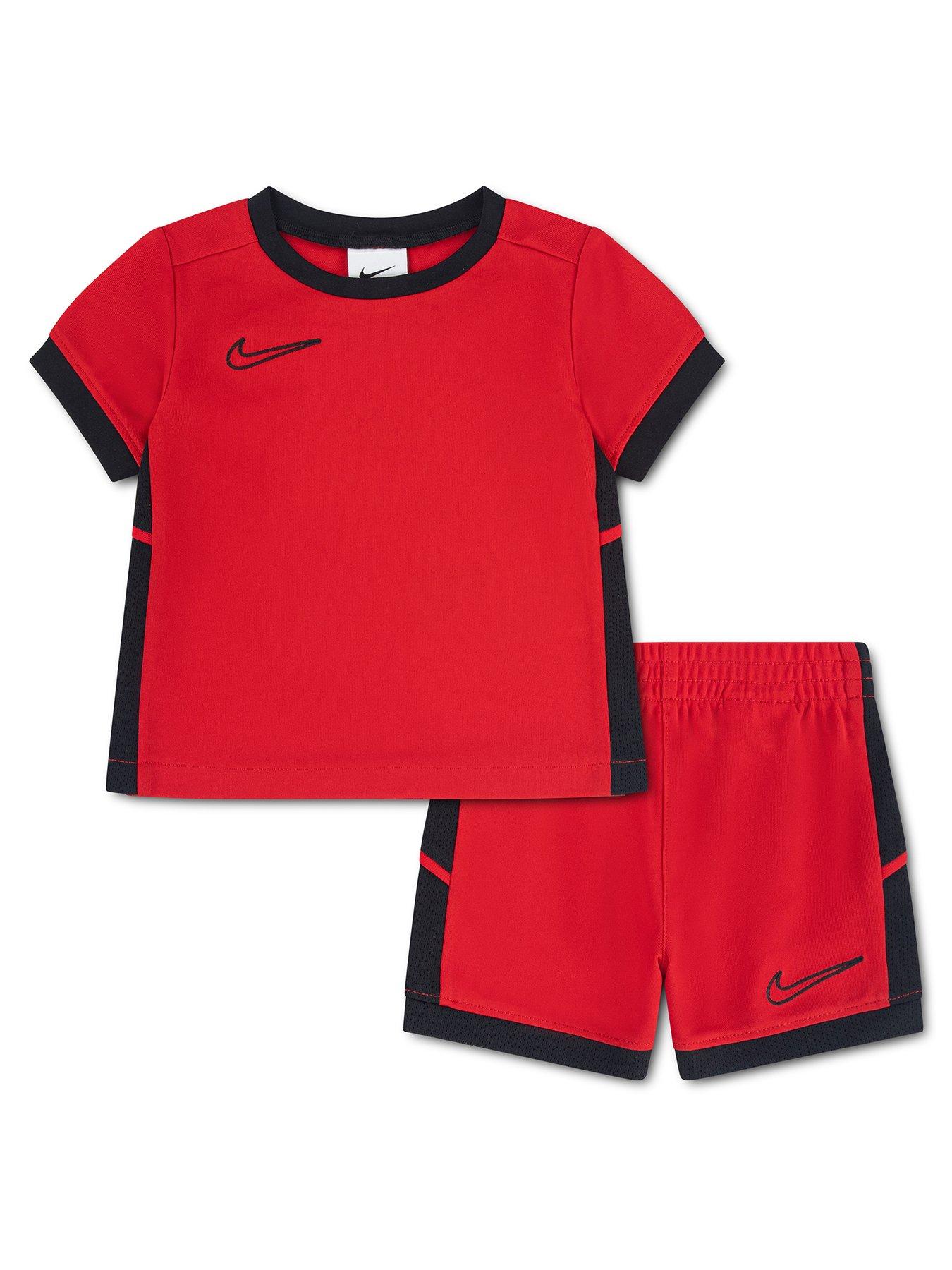 Nike Younger Boys Dri-FIT Academy T-Shirt and Shorts Set - Red