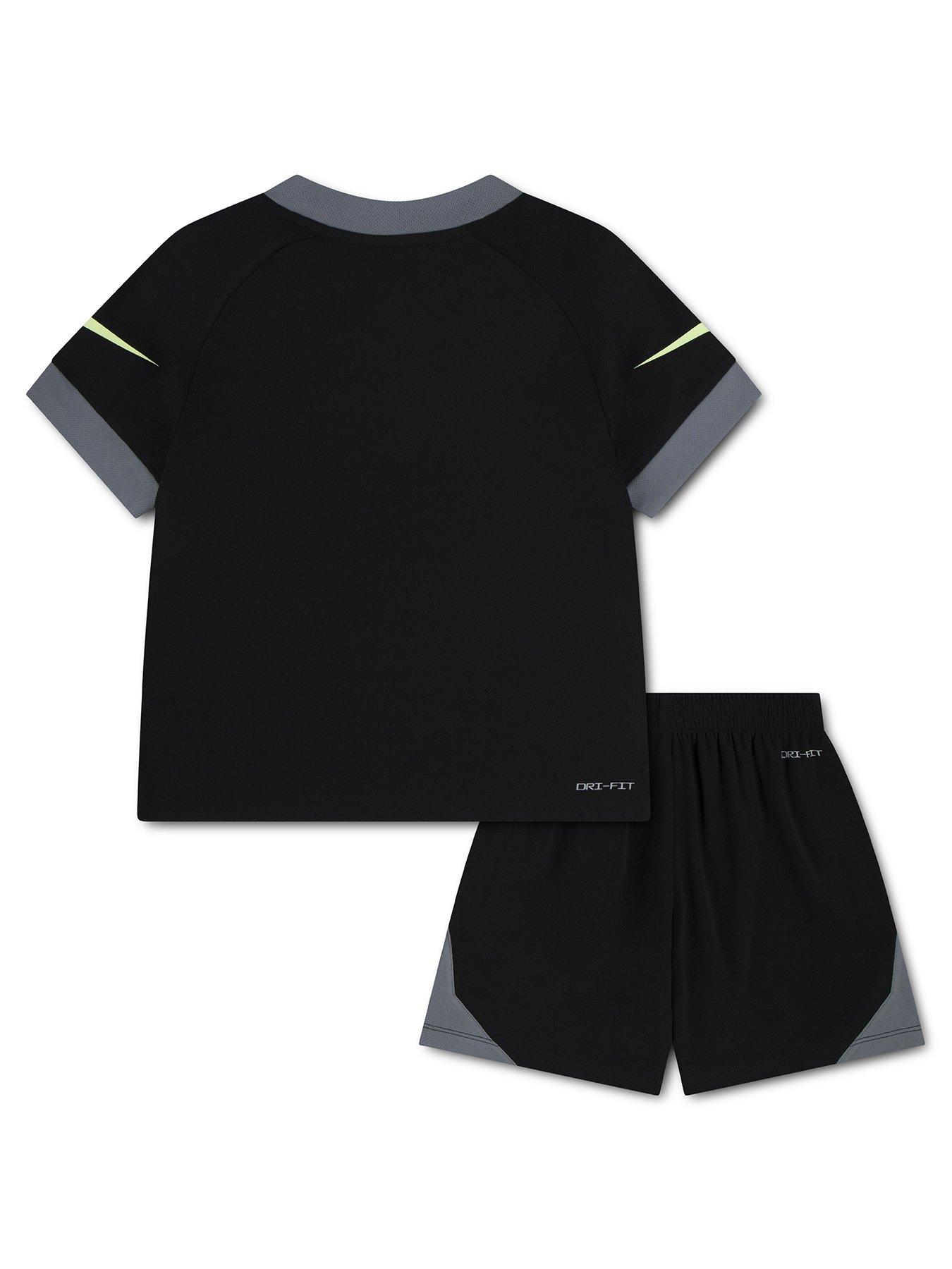 Image 2 of 5 of Nike Younger Boys Dri-FIT Swoosh Love T-Shirt and Shorts Set - Black