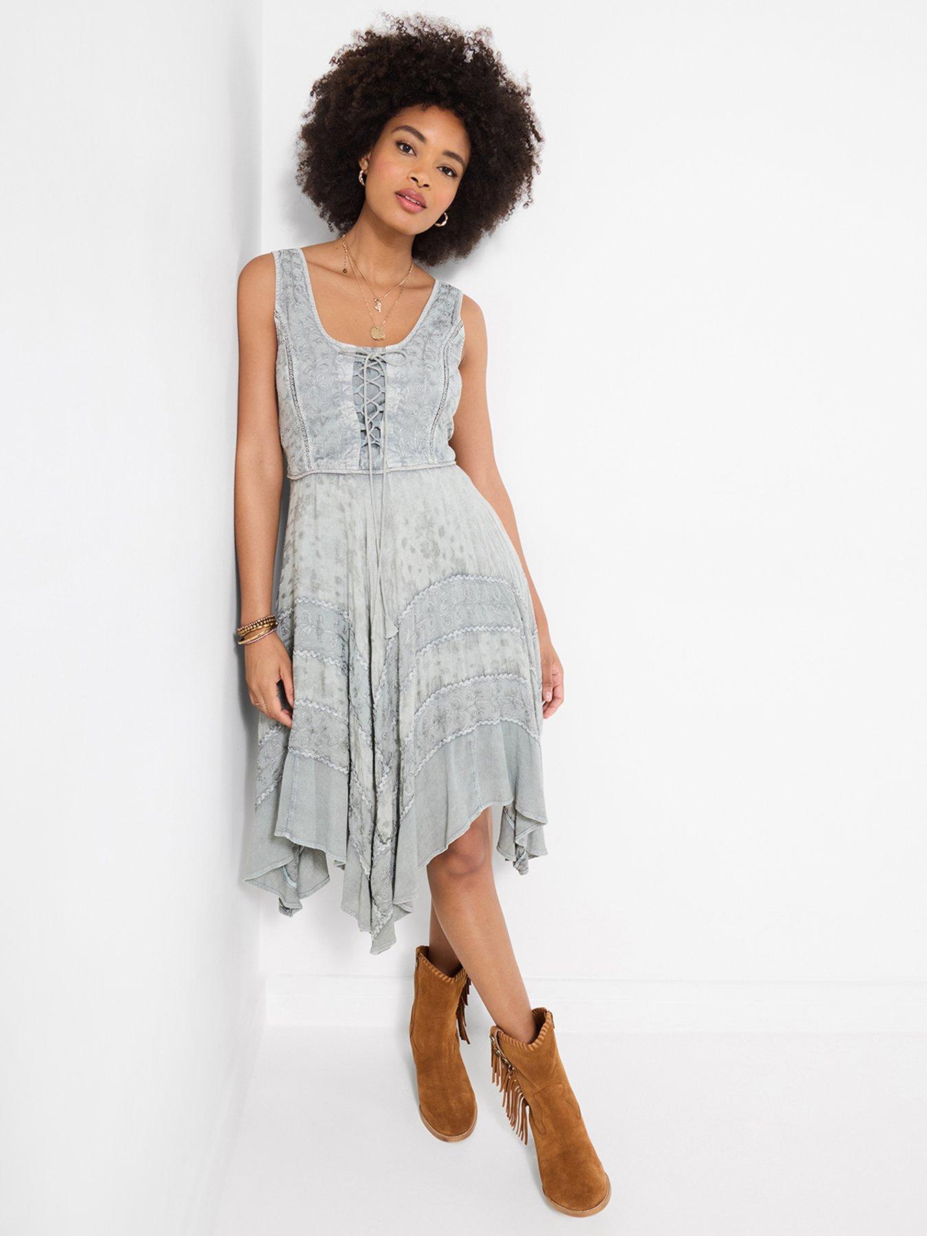 joe brown dresses Dress to impress this summer!   designed to make your feel fabulous are here just in time for your summer occasions!  Click the link in our bio to shop now.  Joe Browns Dresses | Very