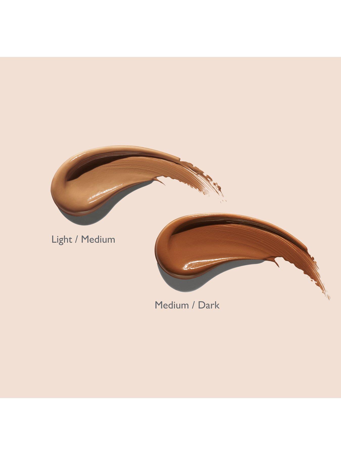 Image 6 of 7 of Gatineau Golden Glow Blurring Body Bronze Light Medium &amp; Luxury Tanning Mitt Duo (Worth &pound;52)