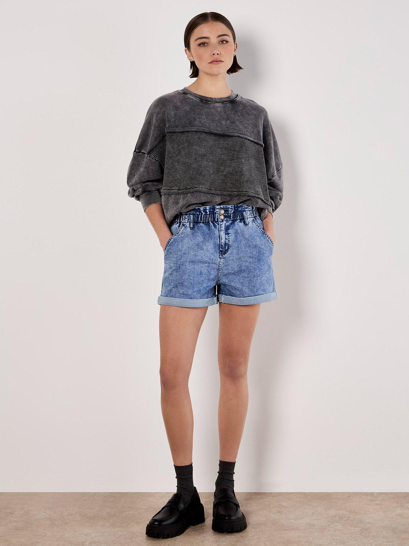 Image 3 of 5 of Apricot Denim Ruch Waist Turn Up Shorts