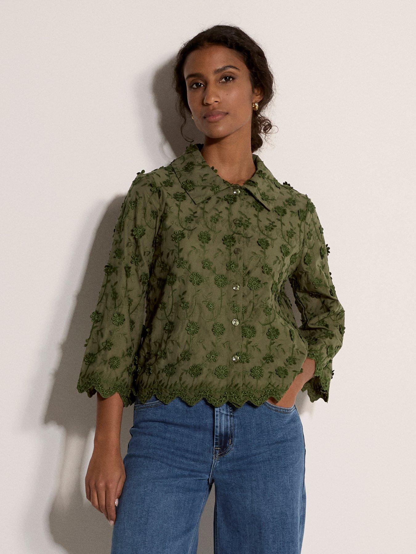 Apricot Apricot 3d Floral Embroidered Crop Shirt