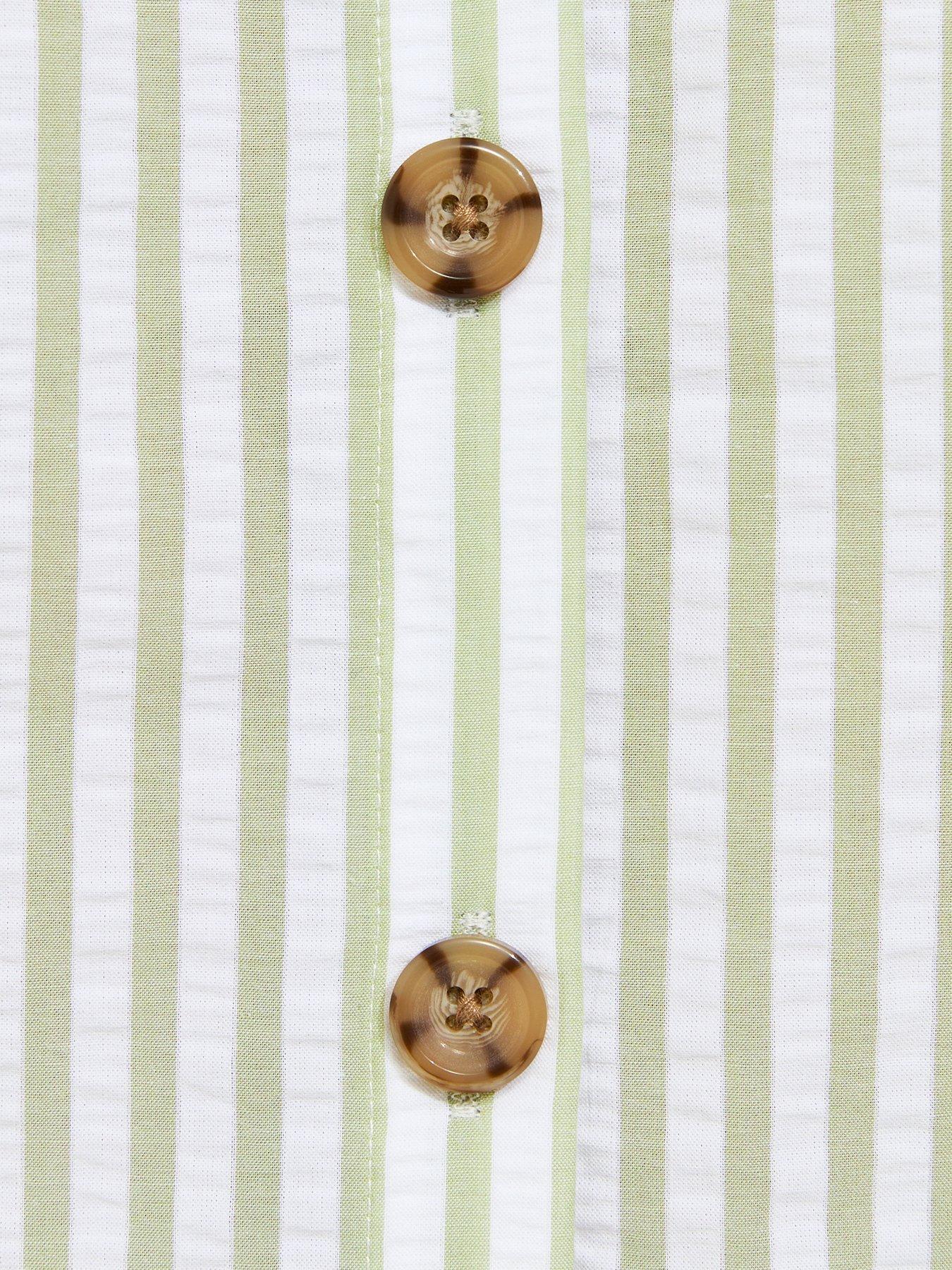 Image 5 of 5 of New Look Seersucker Stripe Button Front Sleeveless Top - Green