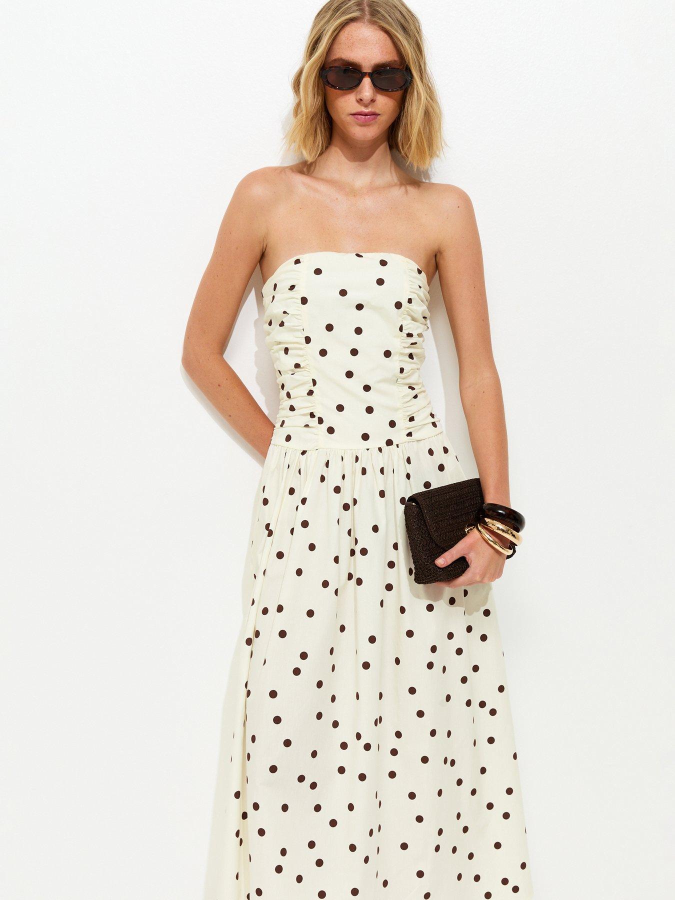 Image 3 of 6 of New Look Polka Dot Ruched Bandeau Midi Dress - Cream