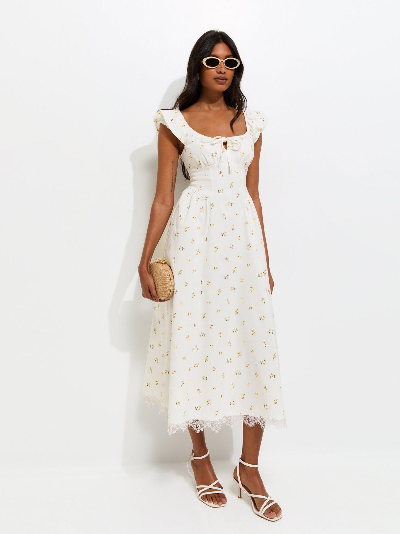 cream milkmaid dress New Look Rose Print Midi - Lawn Fabric: Buy Cotton Coat Size:24 MR a line off the shoulder wedding dress Lucia padded MODEL INFO Model is