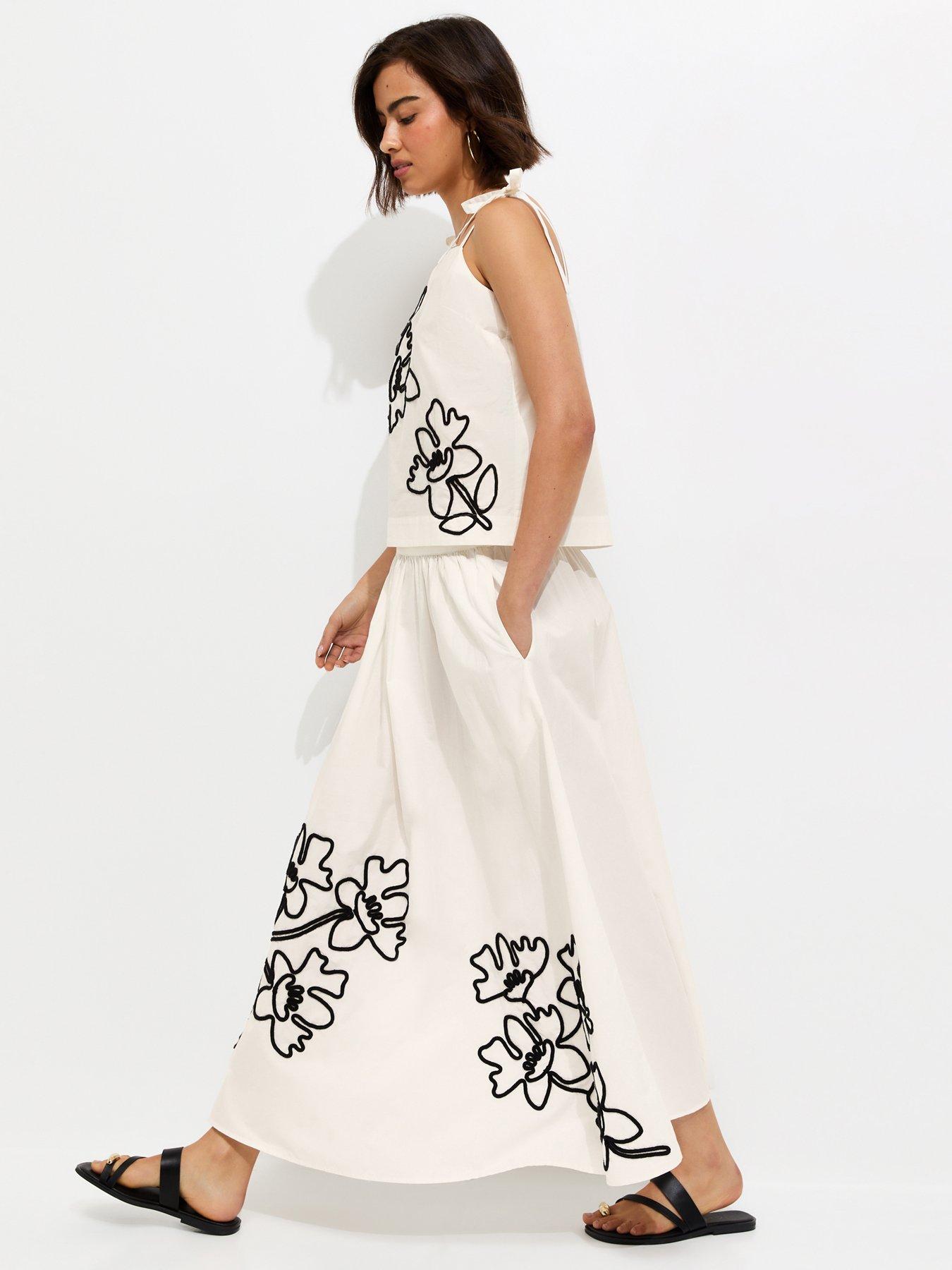 Image 3 of 5 of New Look White Cotton Cornelli Pattern Tie Cami Top - Cream