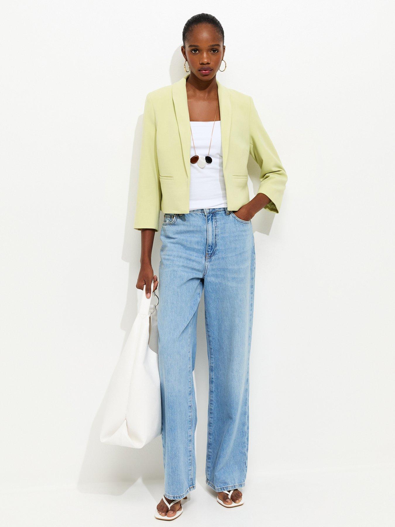Image 3 of 5 of New Look Cropped Blazer - Light Green