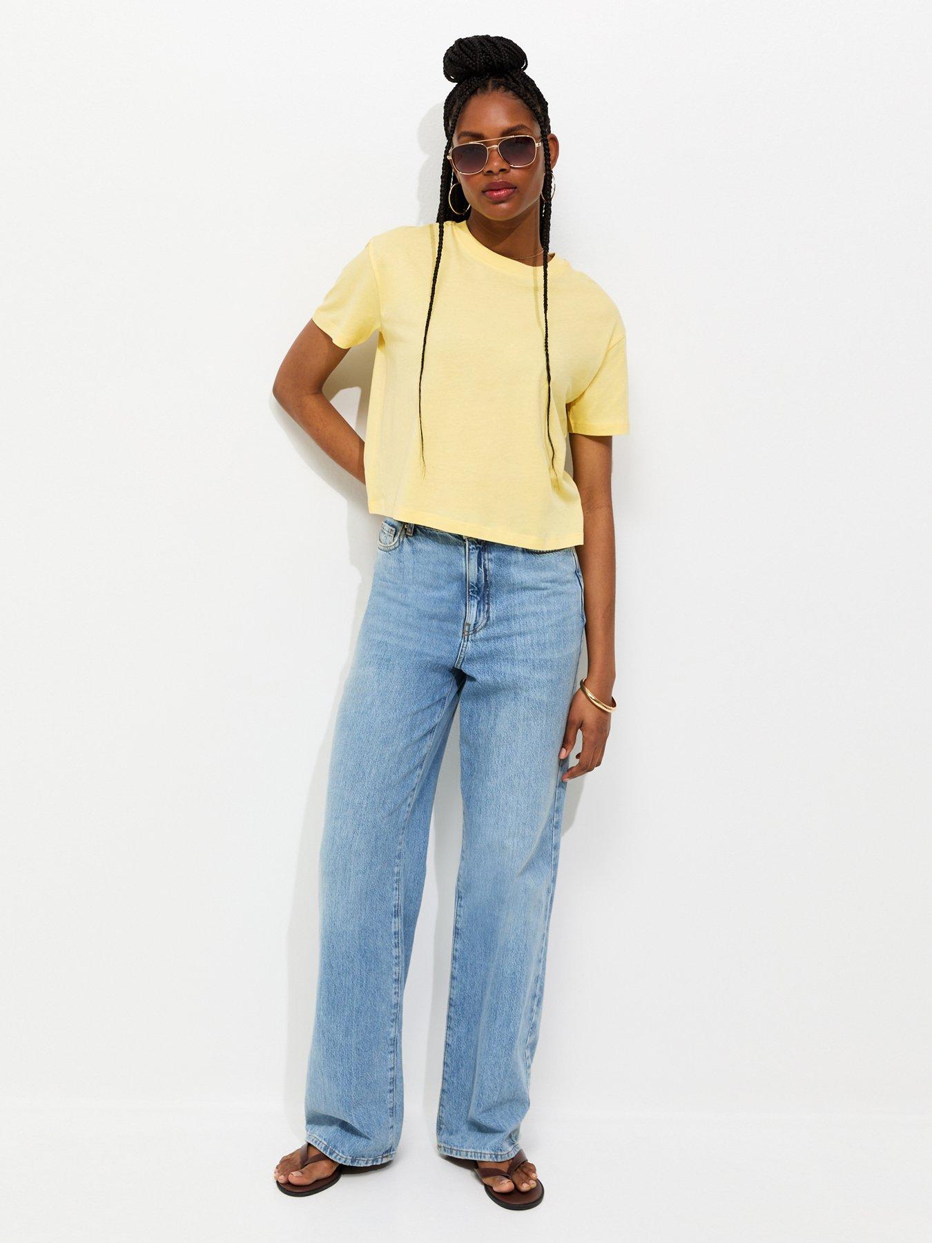 Image 3 of 5 of New Look Cotton Boxy Fit T-Shirt - Light Yellow