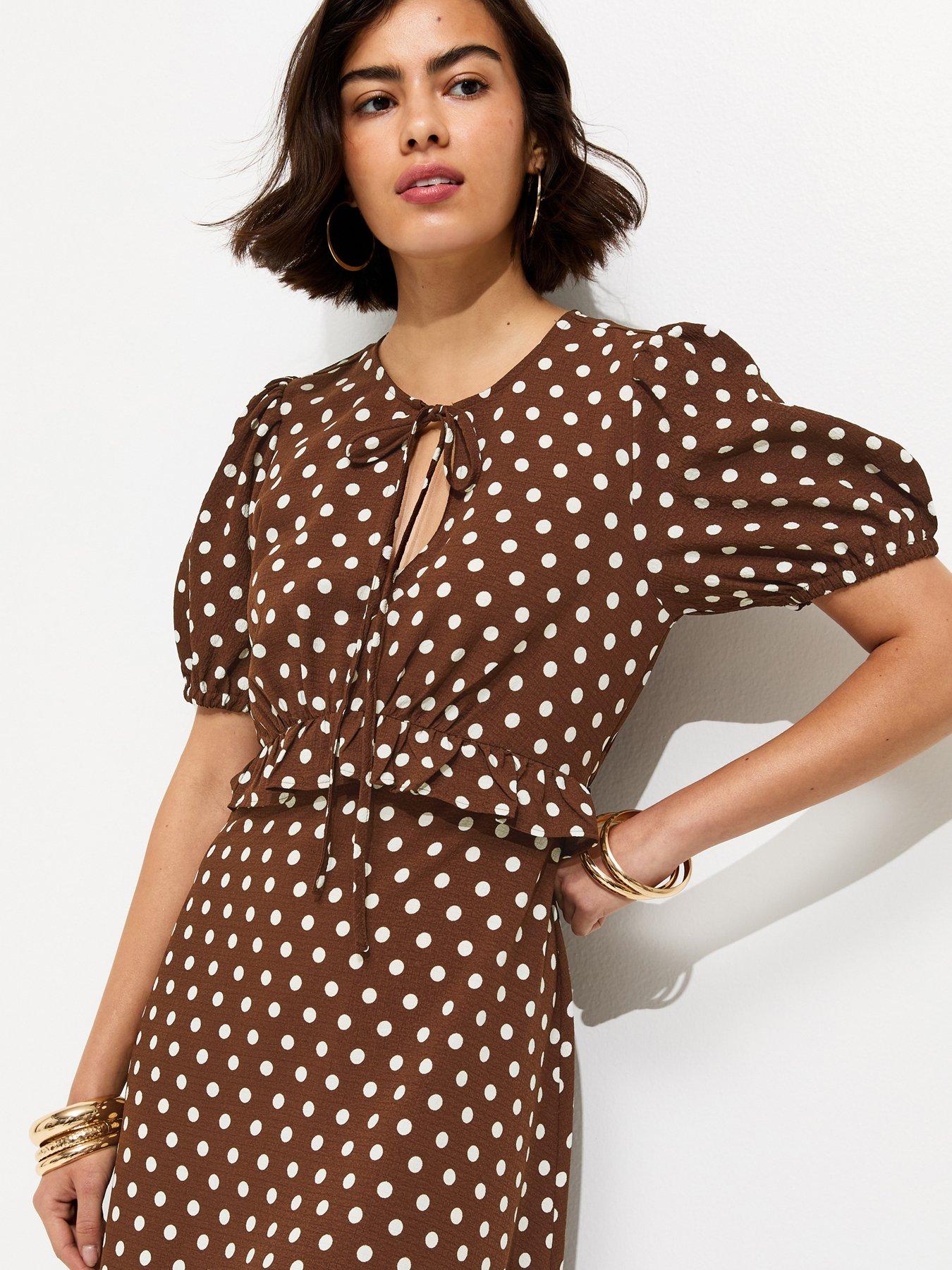 brown polka dot dress short sleeve Brown & White Polka Dot Puff Short Sleeve Smocked Maxi Dress Small