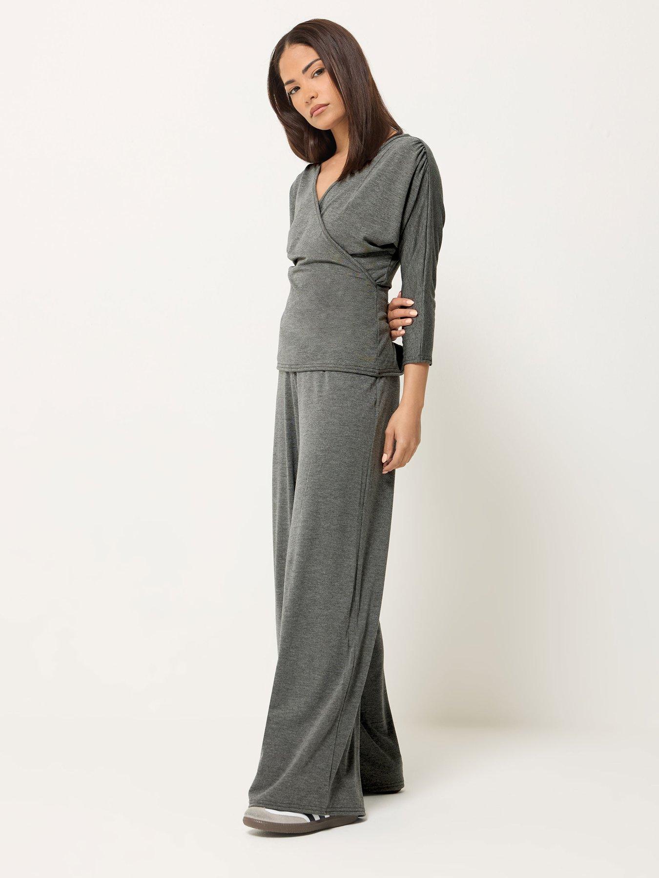 Image 3 of 5 of PixieGirl Petite 3/4 Slv Wrap Top