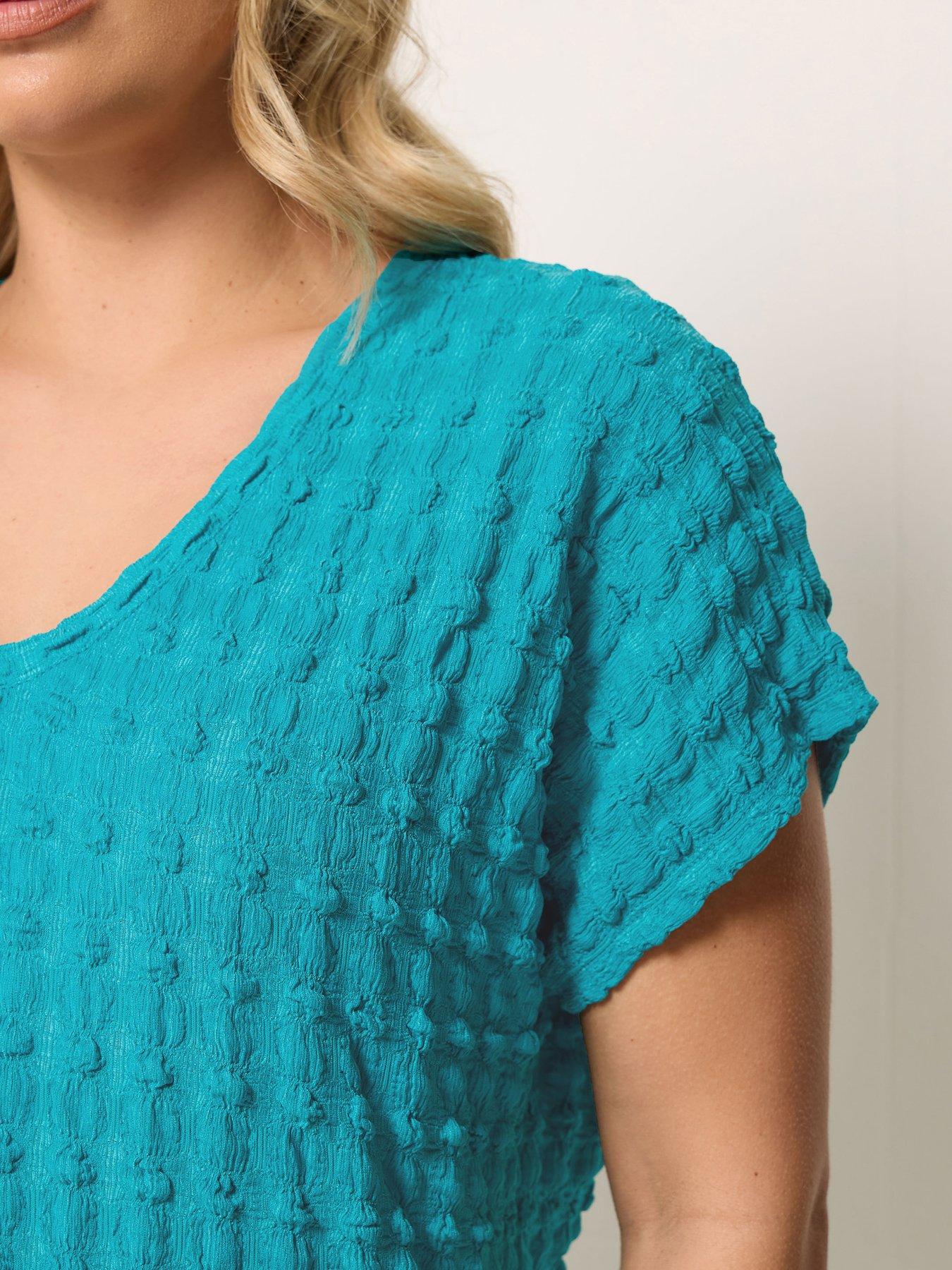 Image 4 of 5 of Yours Curve Bubble Textured T-Shirt - Teal Blue