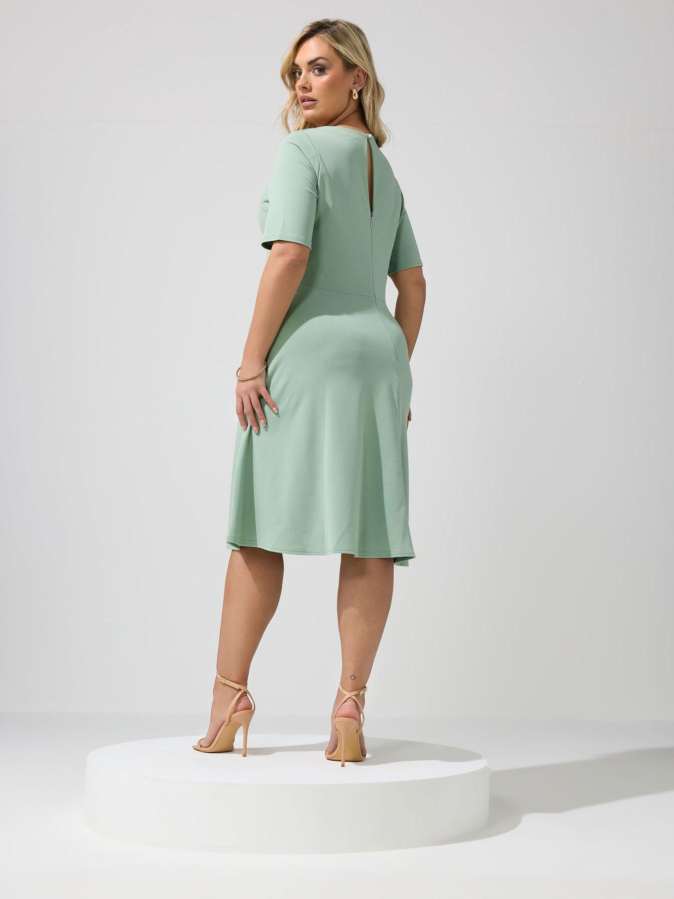 Image 2 of 6 of Yours Curve Panelled Skater Dress - Green