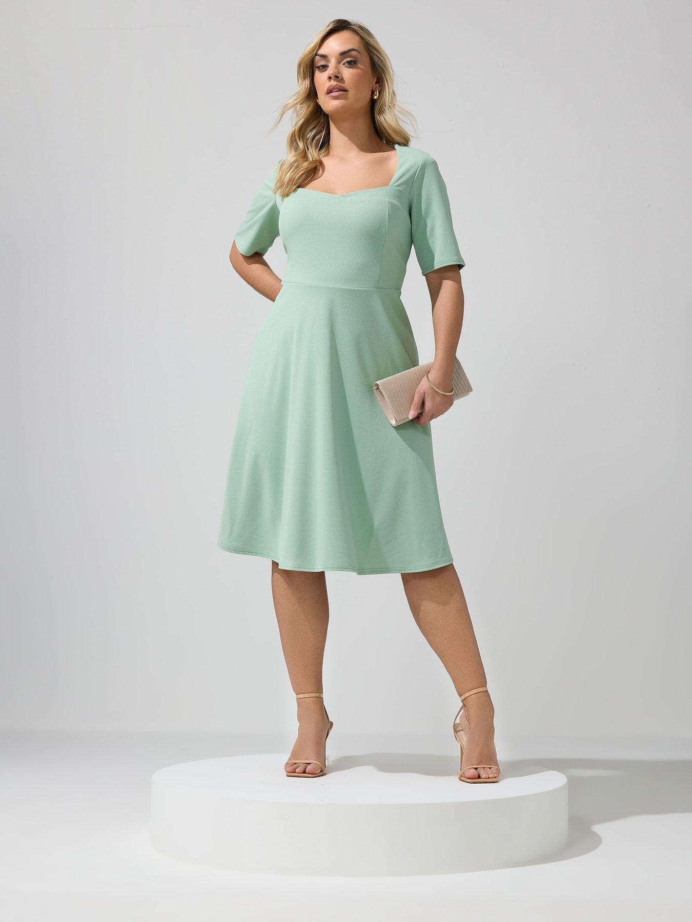 Image 3 of 6 of Yours Curve Panelled Skater Dress - Green