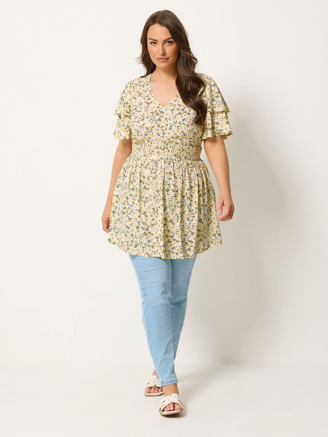 Image 3 of 5 of Yours Curve Floral Flutter Sleeve Top - Yellow
