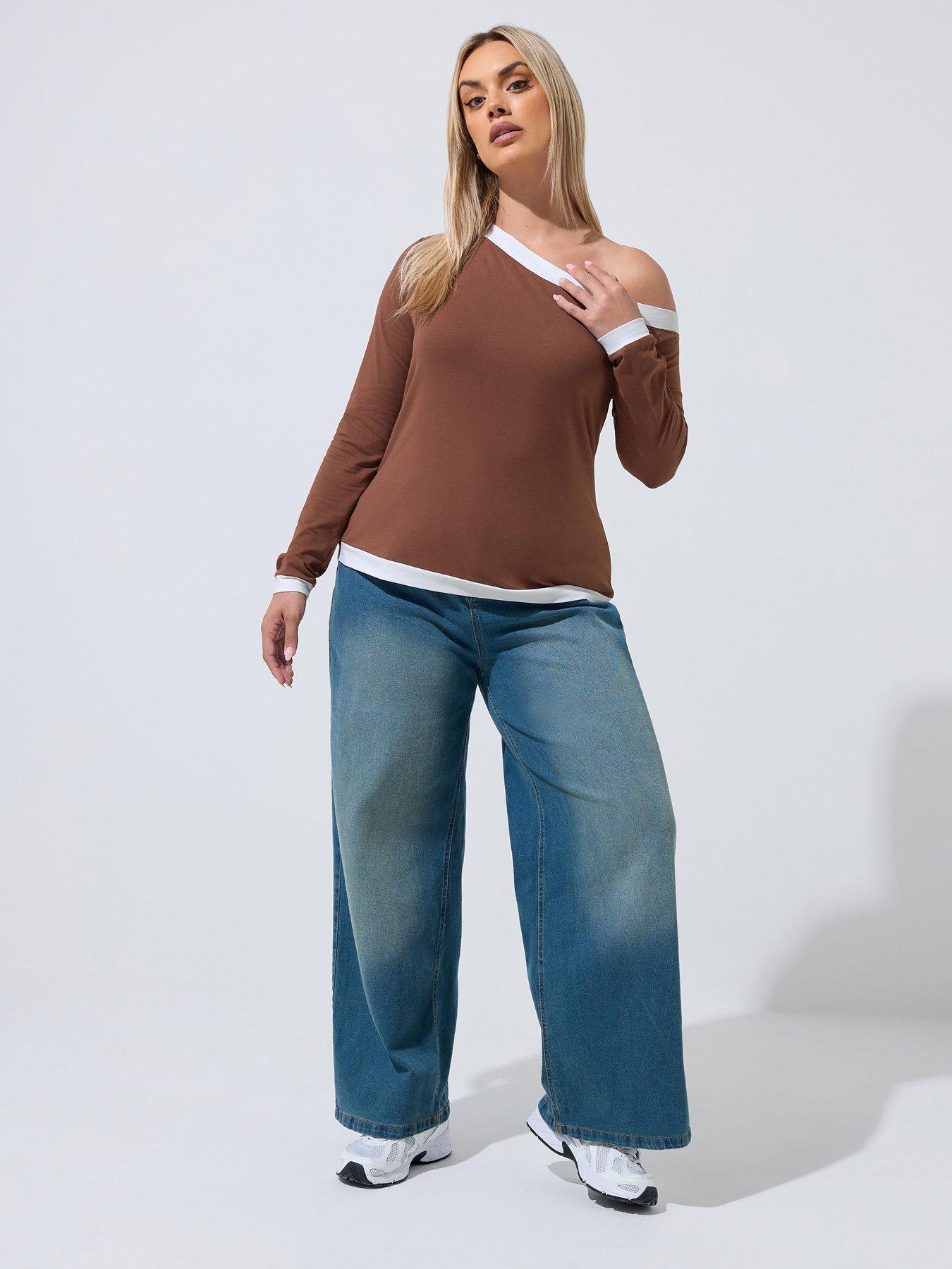 Image 3 of 4 of Yours Curve Constrast Shoulder Side Top - Black