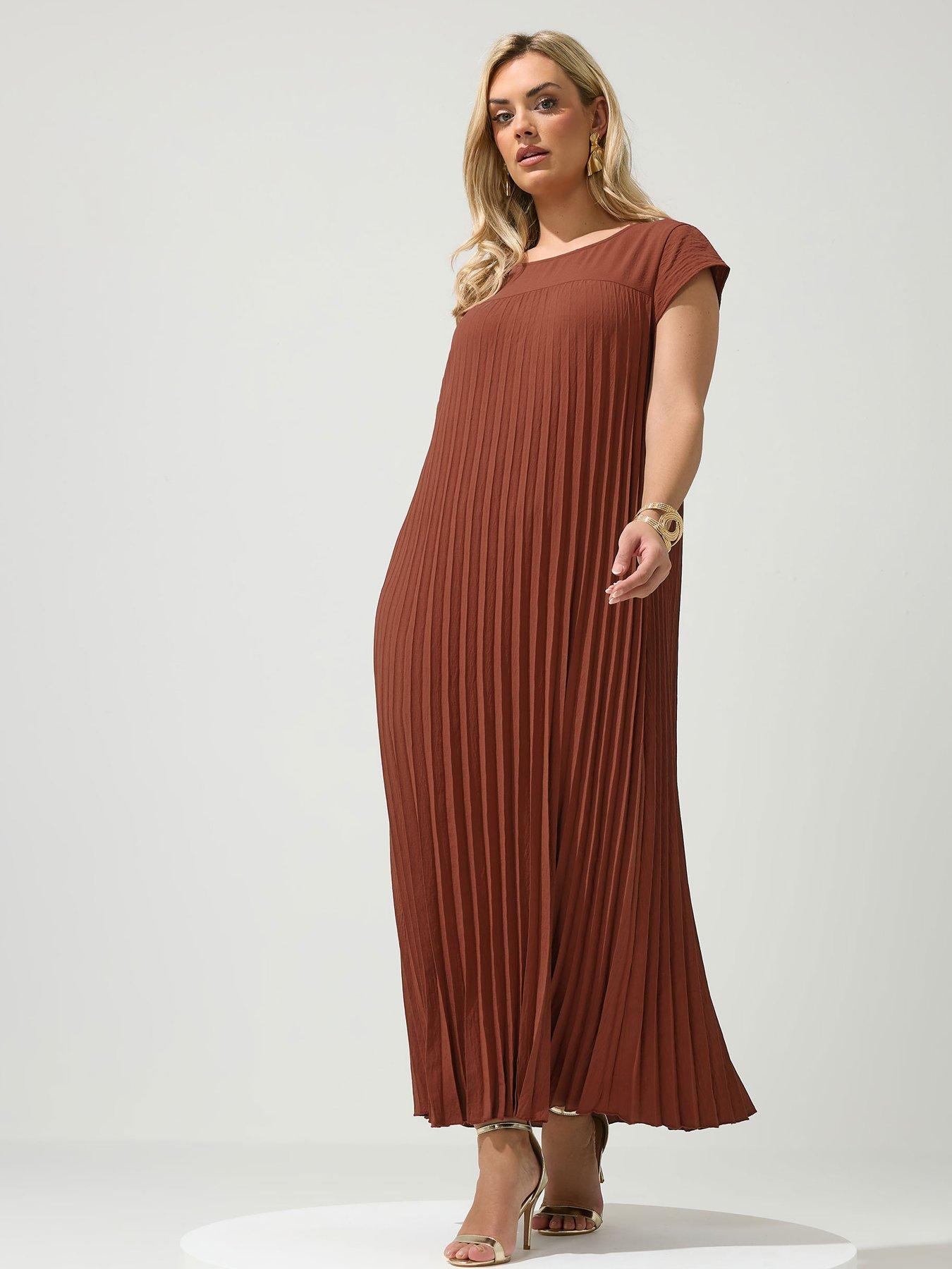 Yours Curve Pleated Dress - Brown