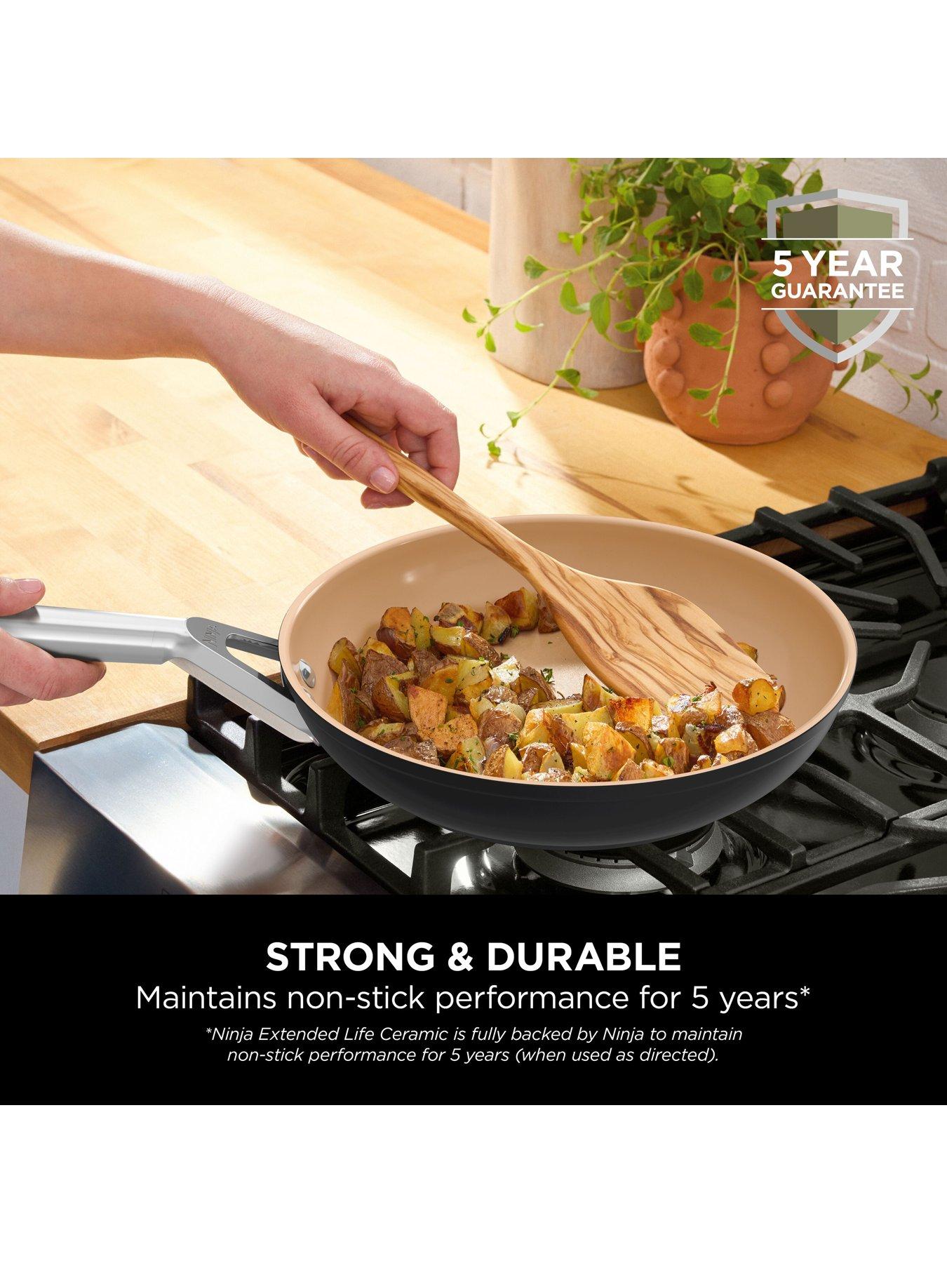 Image 3 of 6 of NINJA Extended Life Ceramic 24cm Frying Pan Cw90024eui