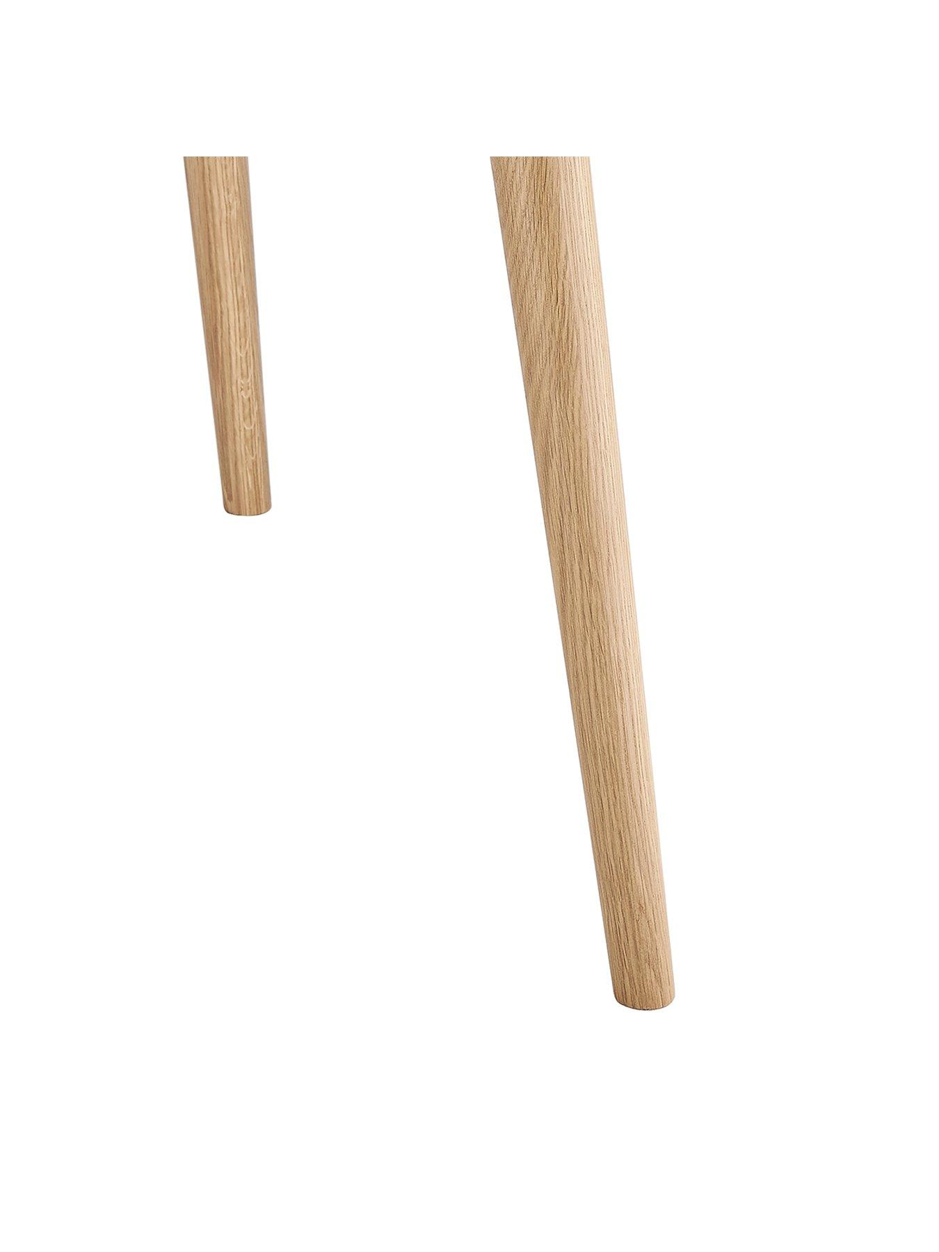 Image 5 of 7 of Dusk Heidi Solid Oak 4-6 Seater Round Dining Table - Natural