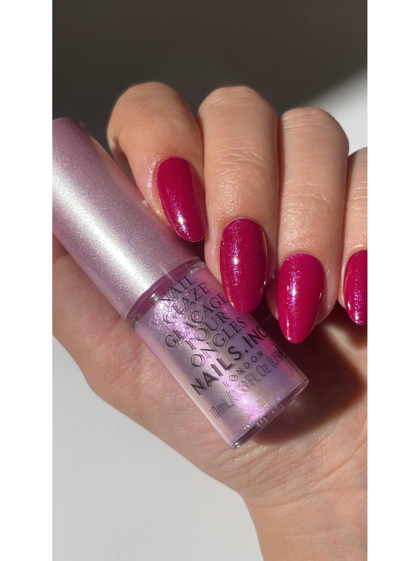 Image 4 of 6 of Nails Inc Chrome Glow Chrome Nail Glaze Easy Donut Effect Nails, Chrome Nail Powder and Sponge Set