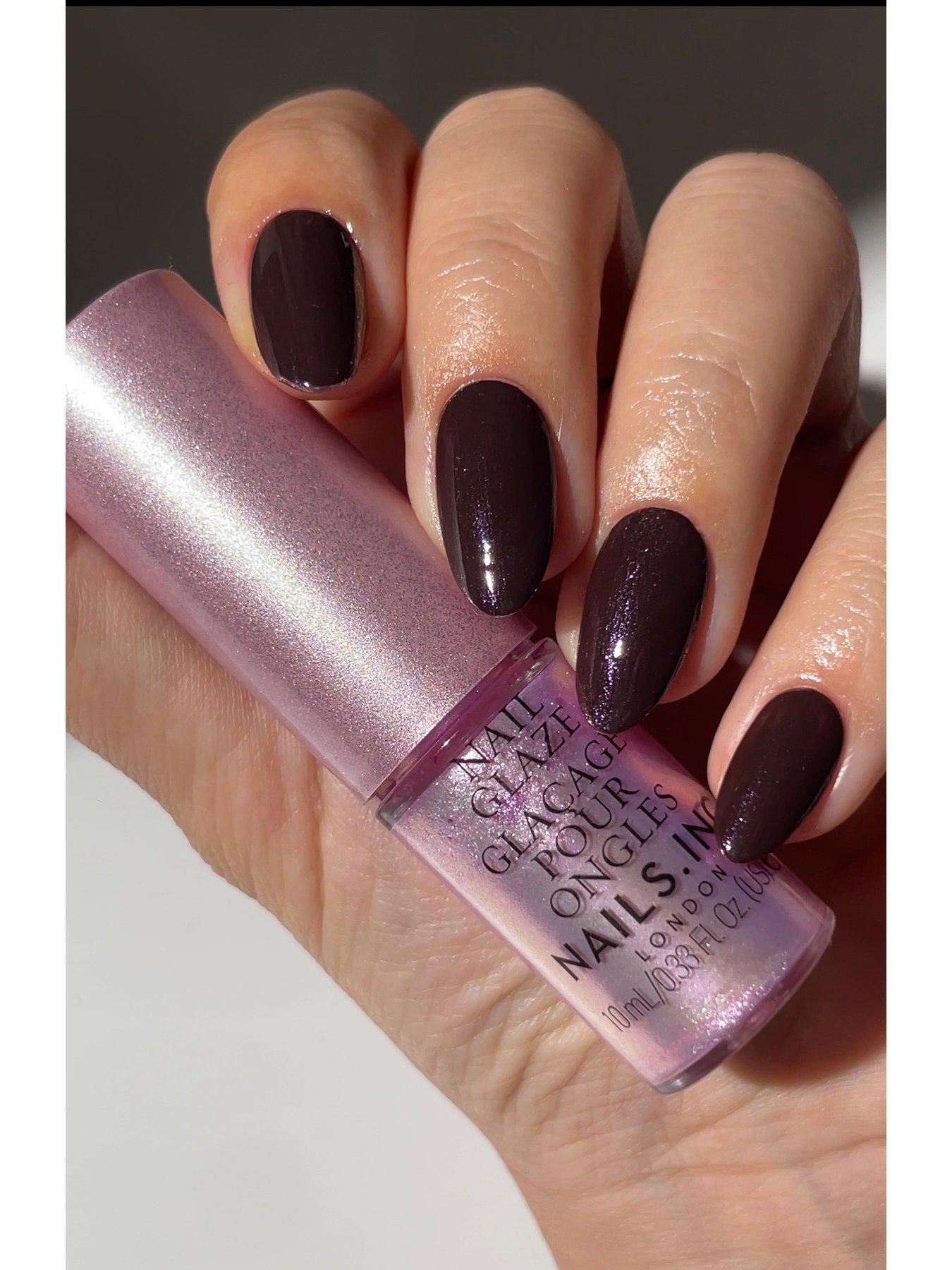 Image 5 of 6 of Nails Inc Chrome Glow Chrome Nail Glaze Easy Donut Effect Nails, Chrome Nail Powder and Sponge Set