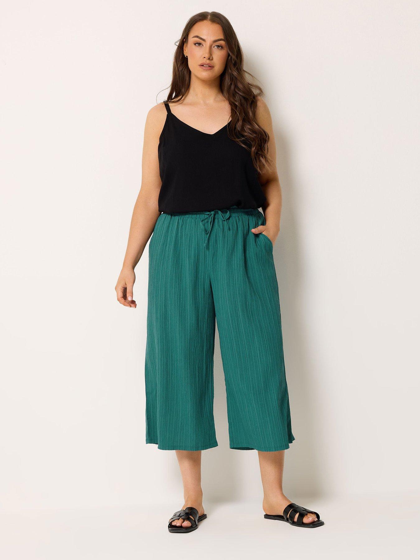 Image 3 of 4 of Yours Curve Textured Crop Trousers - Green