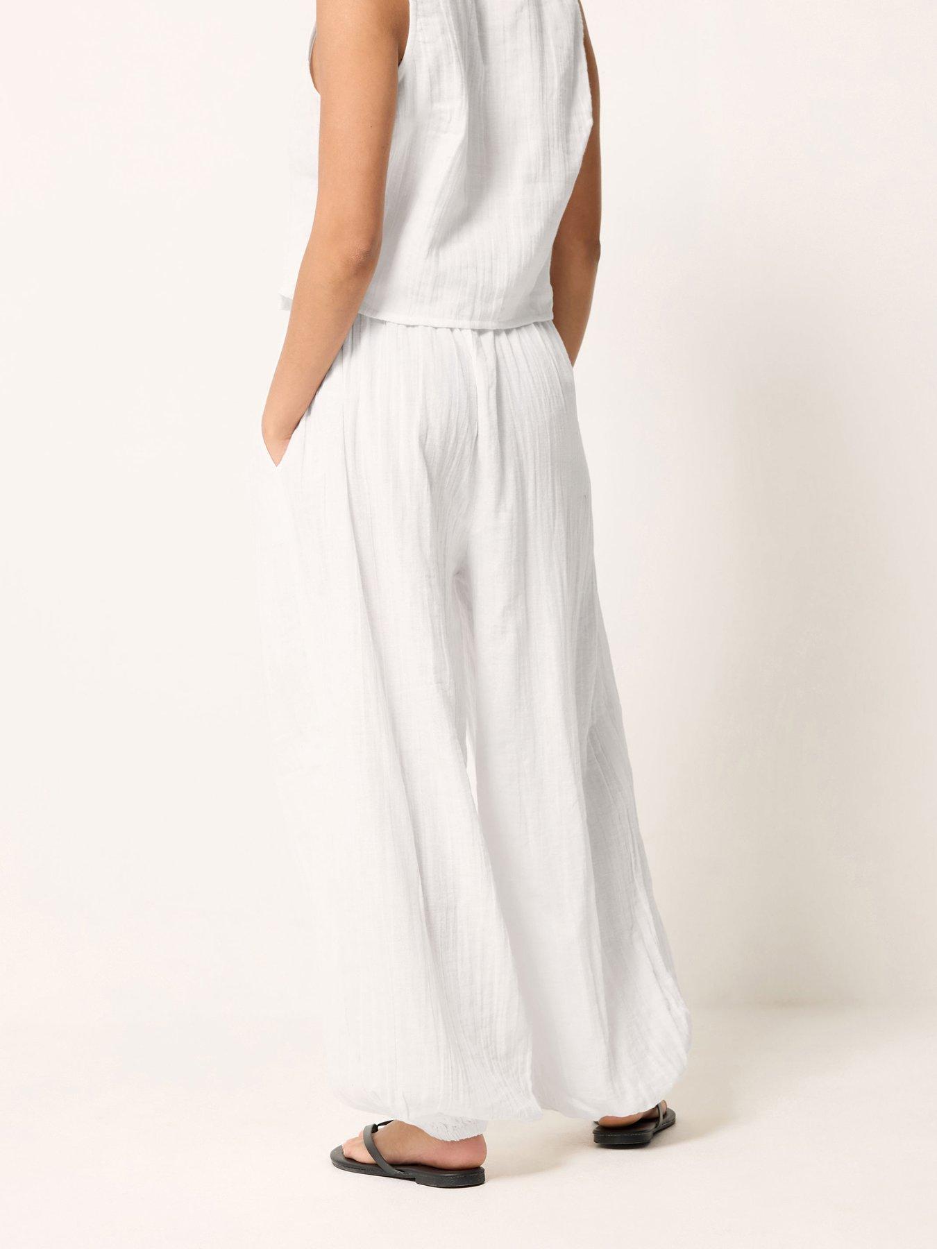Image 2 of 4 of PixieGirl Petite Stripe Balloon Trousers - White