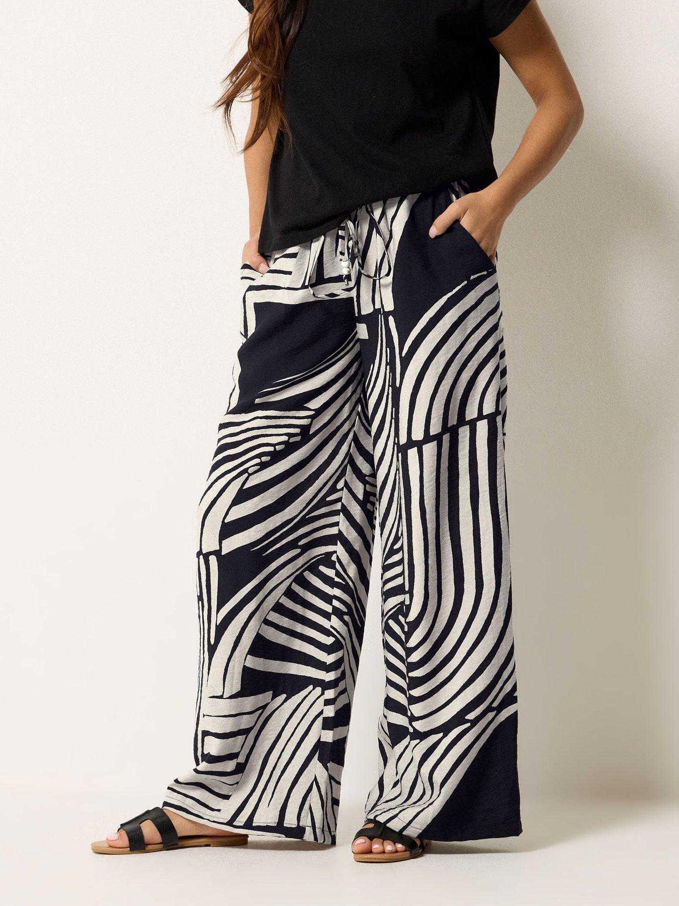 PixieGirl Petite Beaded Wide Leg Trousers - Black