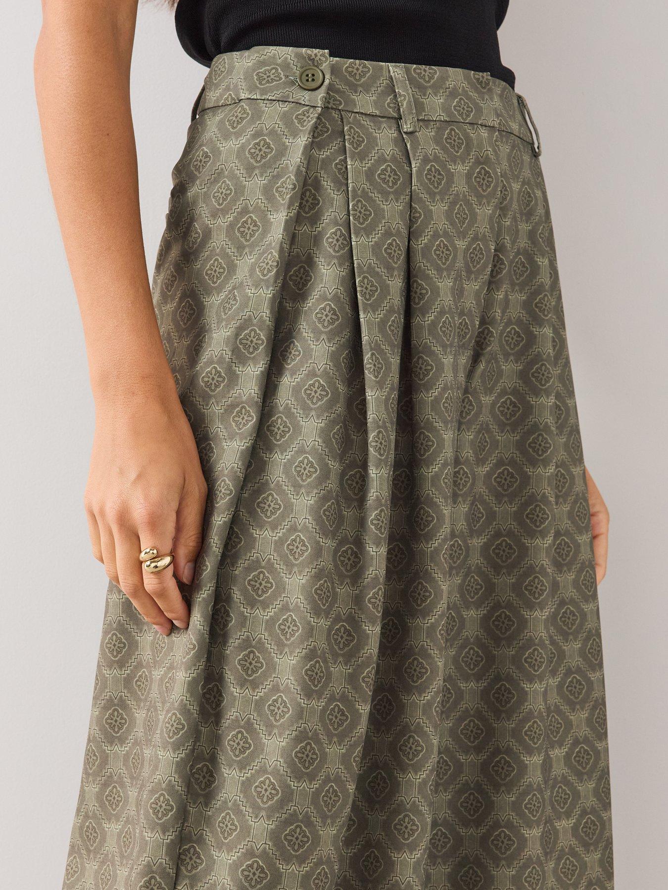 Image 5 of 7 of The Very Collection The Very Collection Womens Printed Wide Leg Co-Ord Trousers - Green