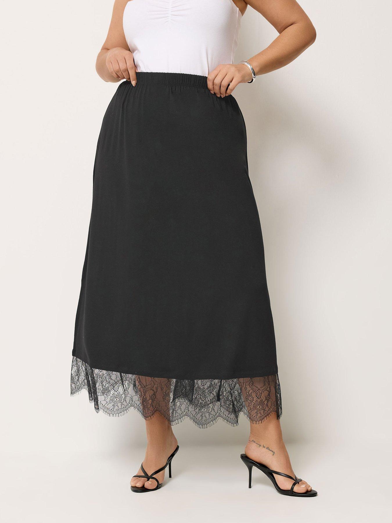 Yours Curve Lace Hem Gathered Skirt - Black