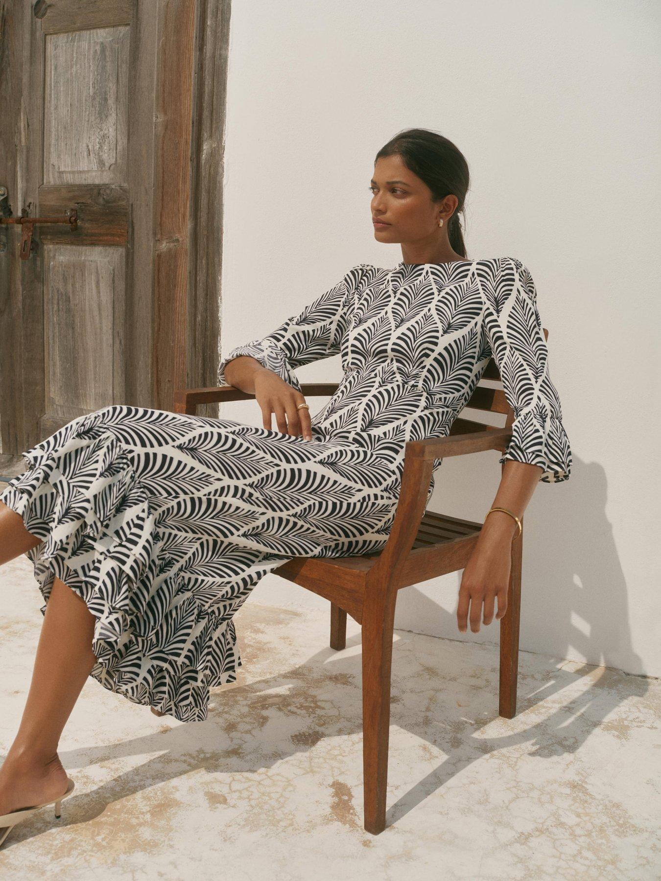 Mint Velvet Leaf Print Ruffle Midi Dress - Navy