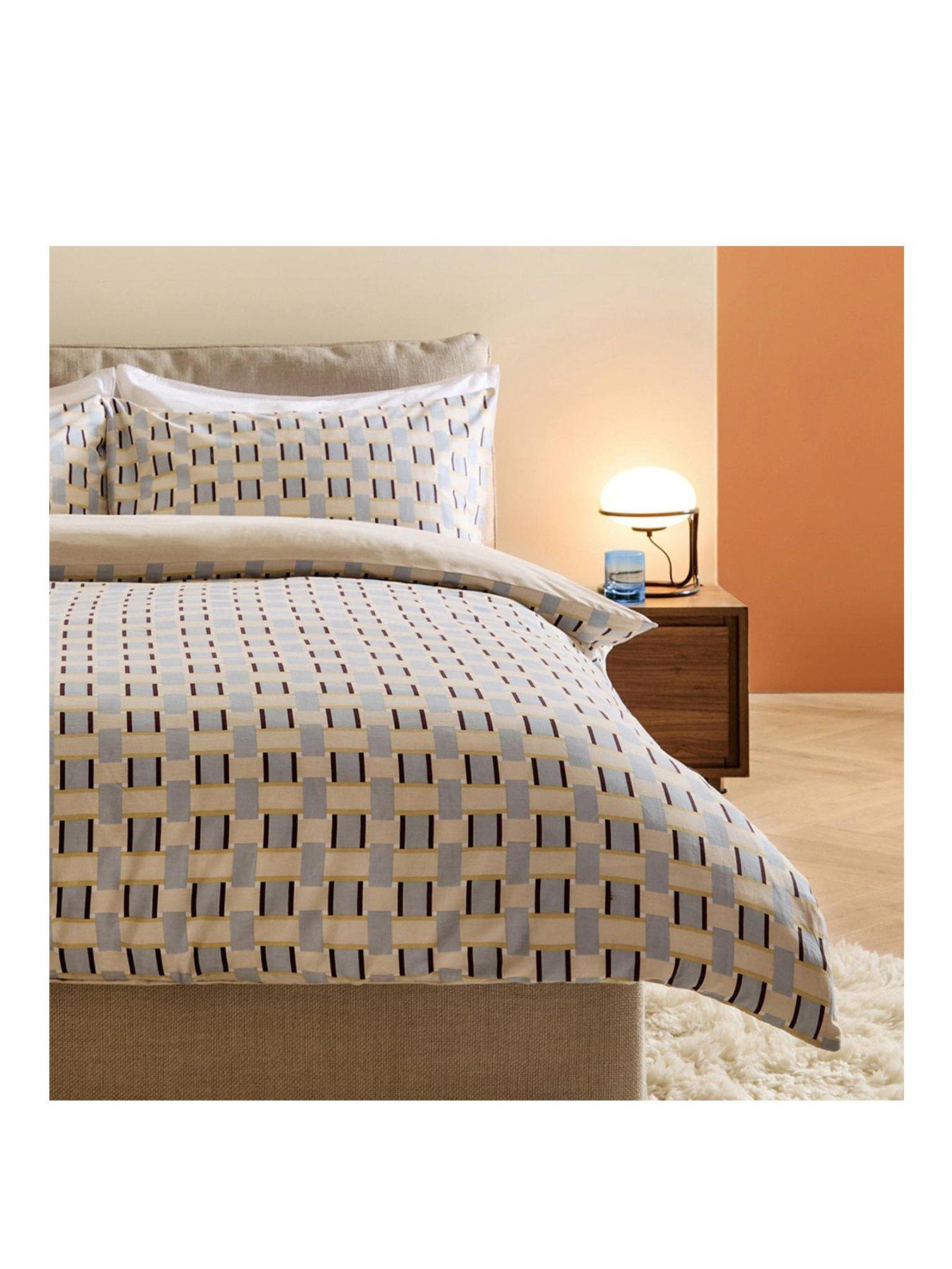 Image 2 of 3 of Made Finnur Duvet Set Blue