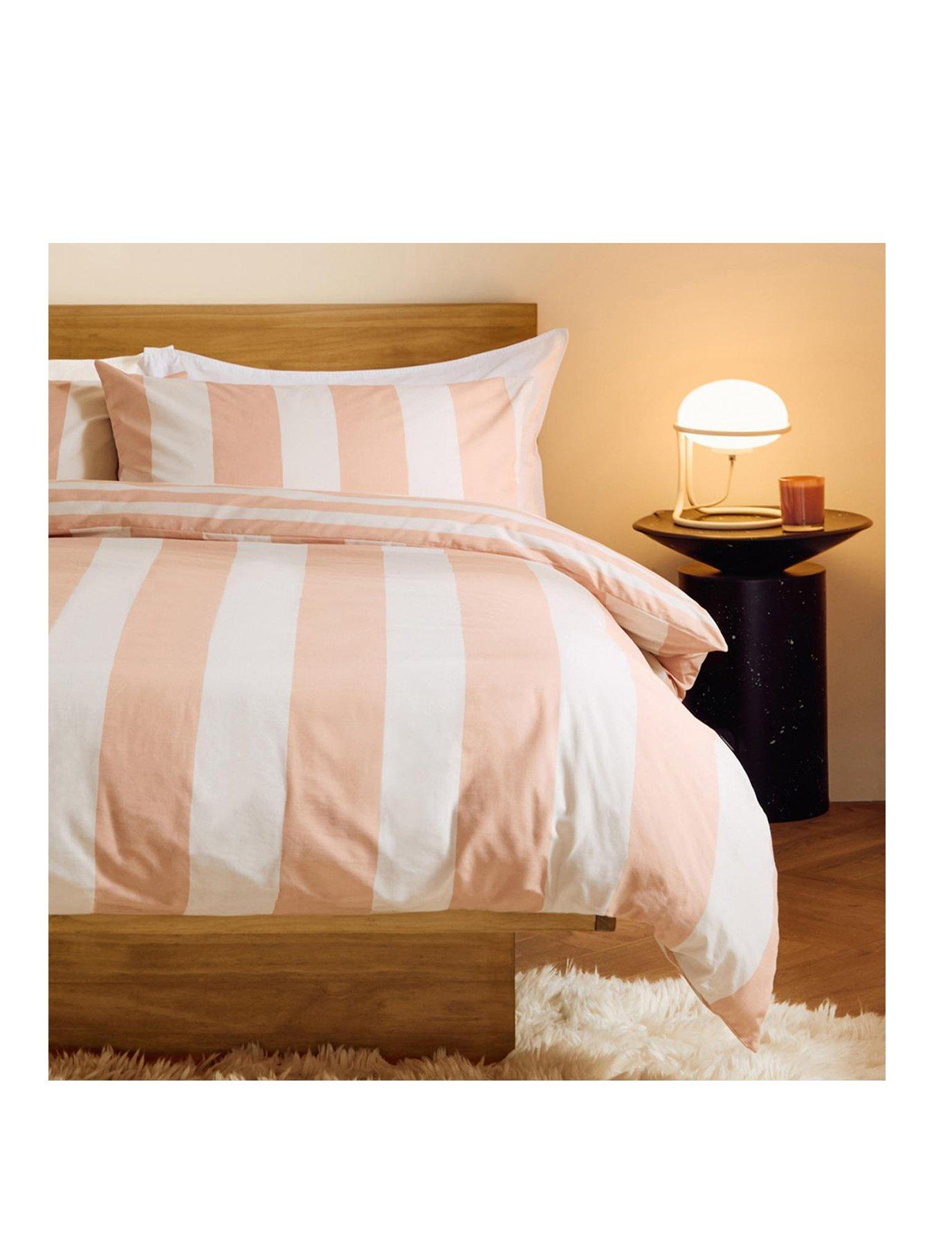 Image 2 of 3 of Made Donni Duvet Set Clay Pink
