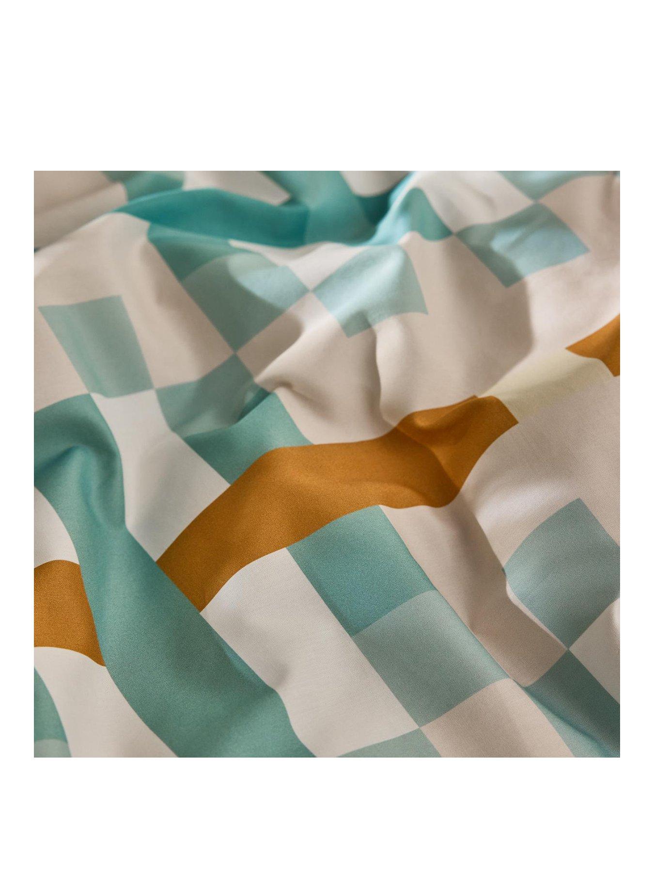 Image 2 of 3 of Made Carys Duvet Set Green