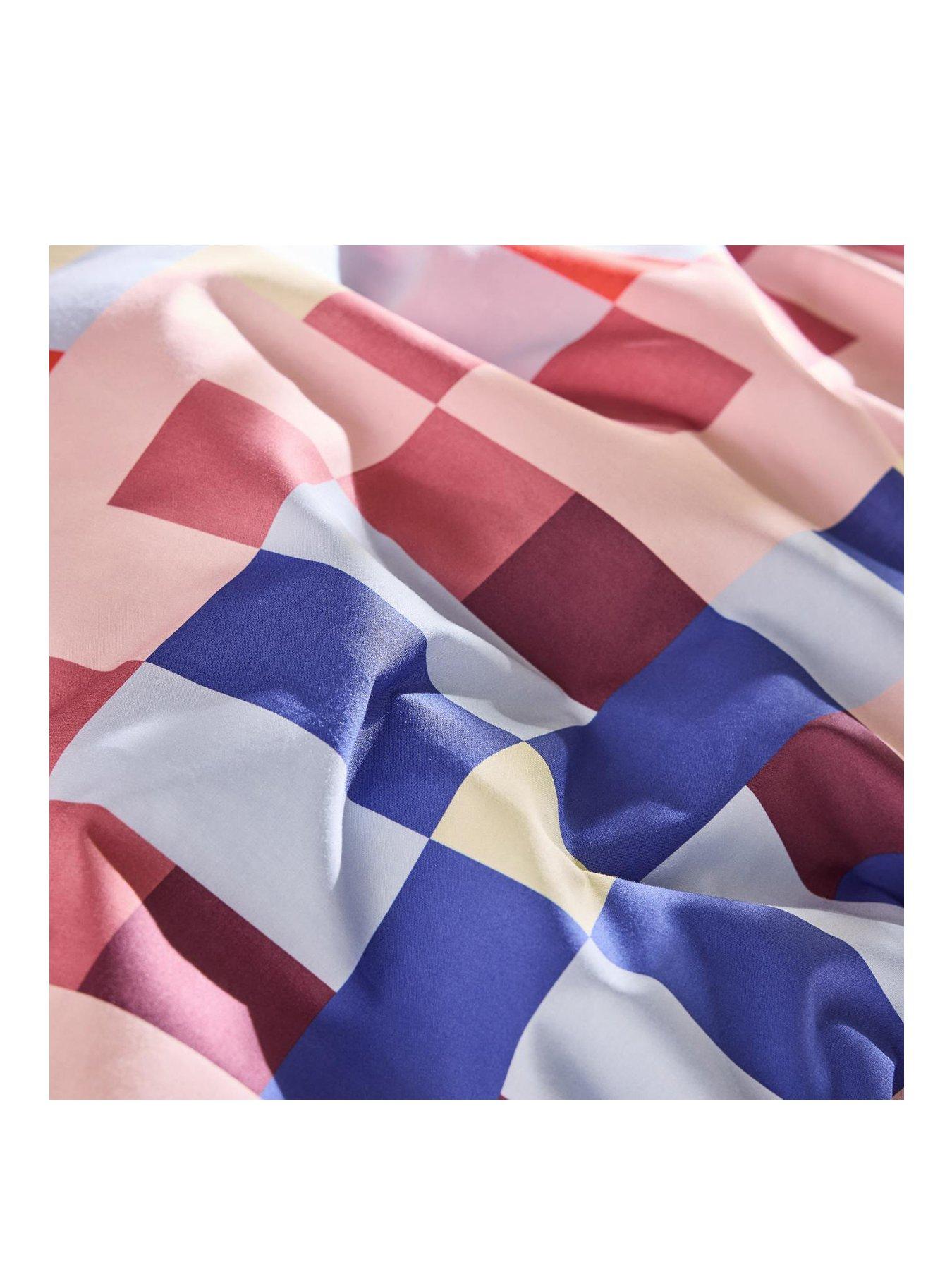 Image 2 of 3 of Made Carys Duvet Set Multi