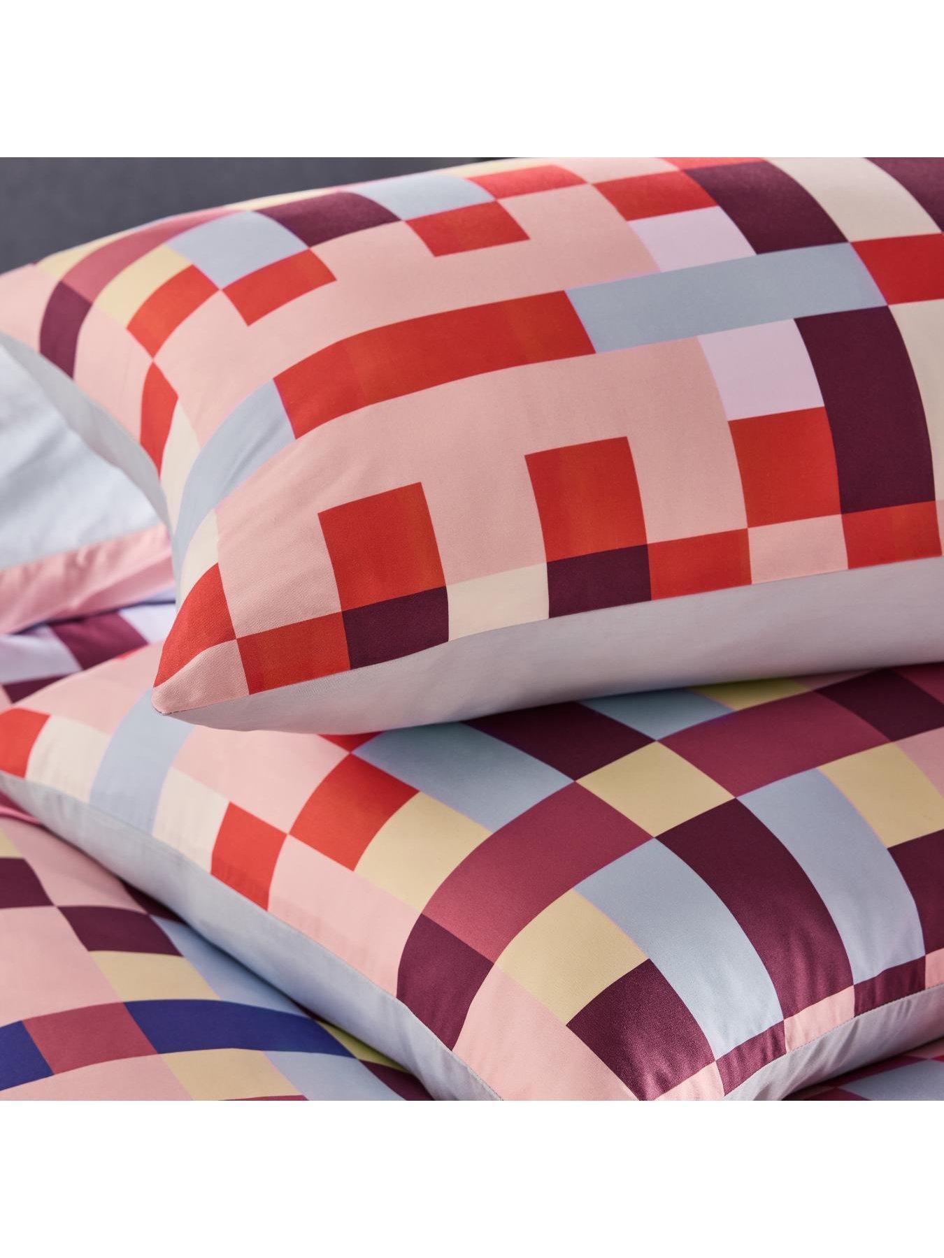 Image 3 of 3 of Made Carys Duvet Set Multi