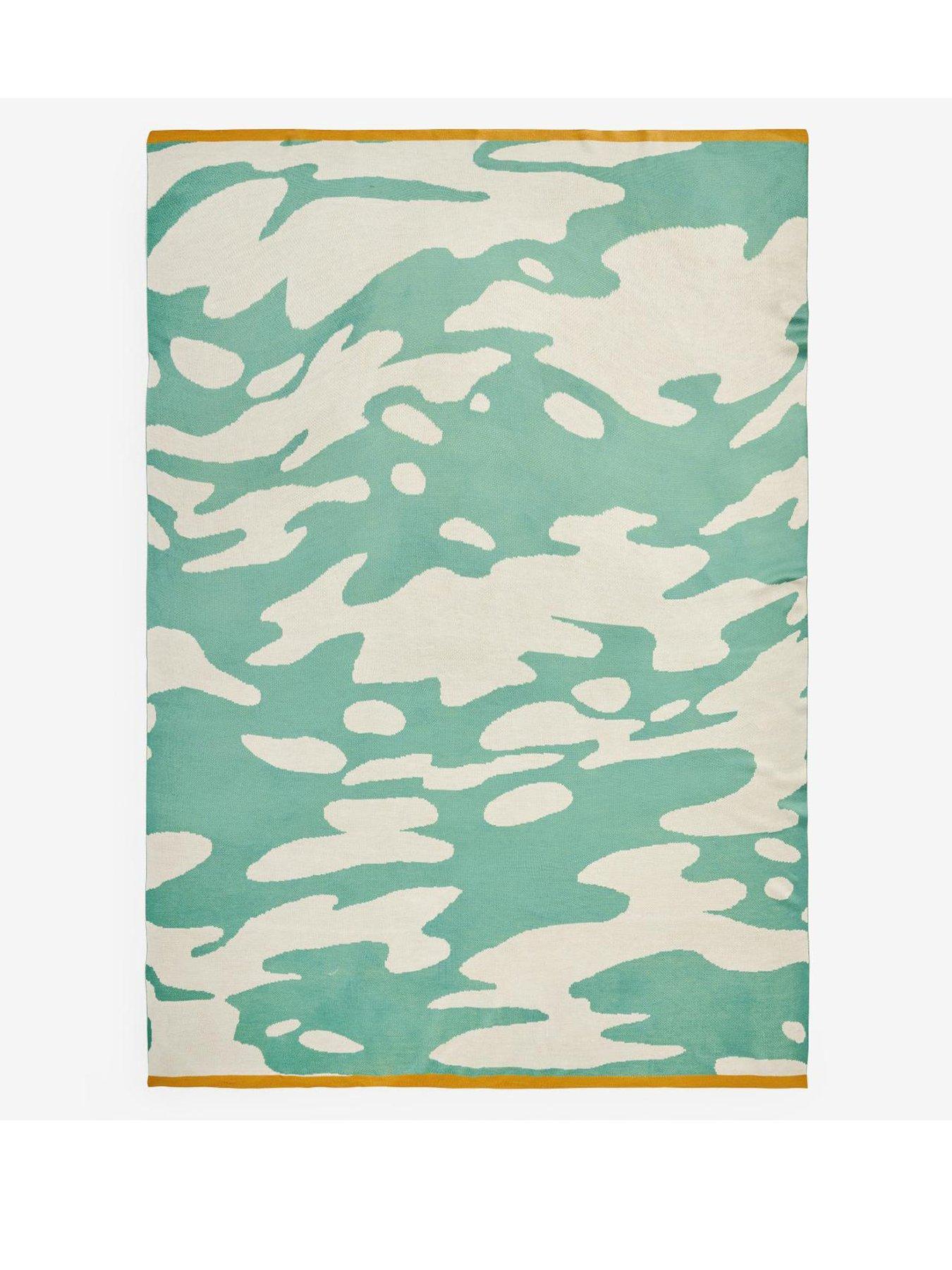 Image 2 of 6 of Made Ripple 130x180 Throw Teal