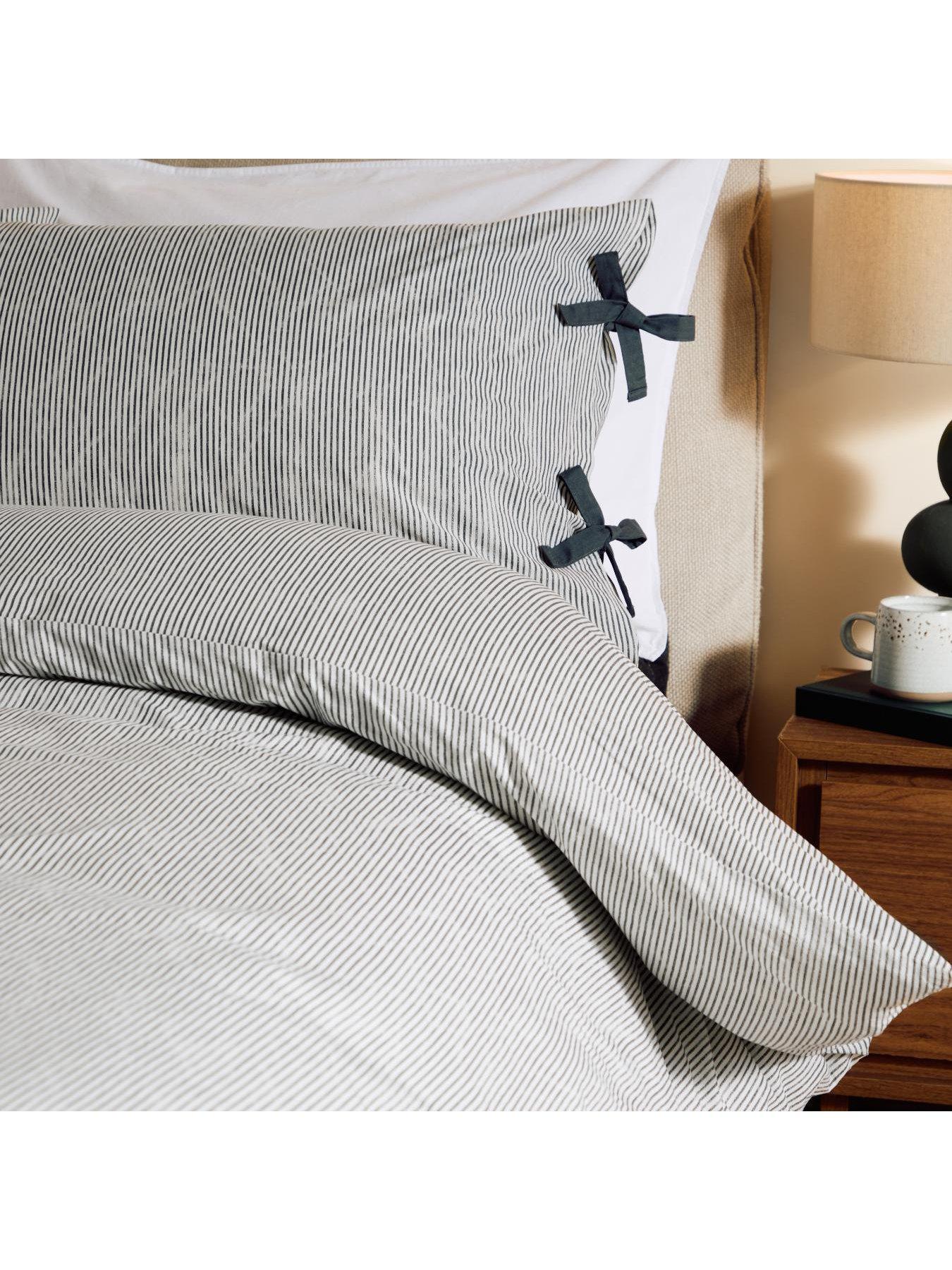 Image 3 of 3 of Made Ansel Duvet Set Grey