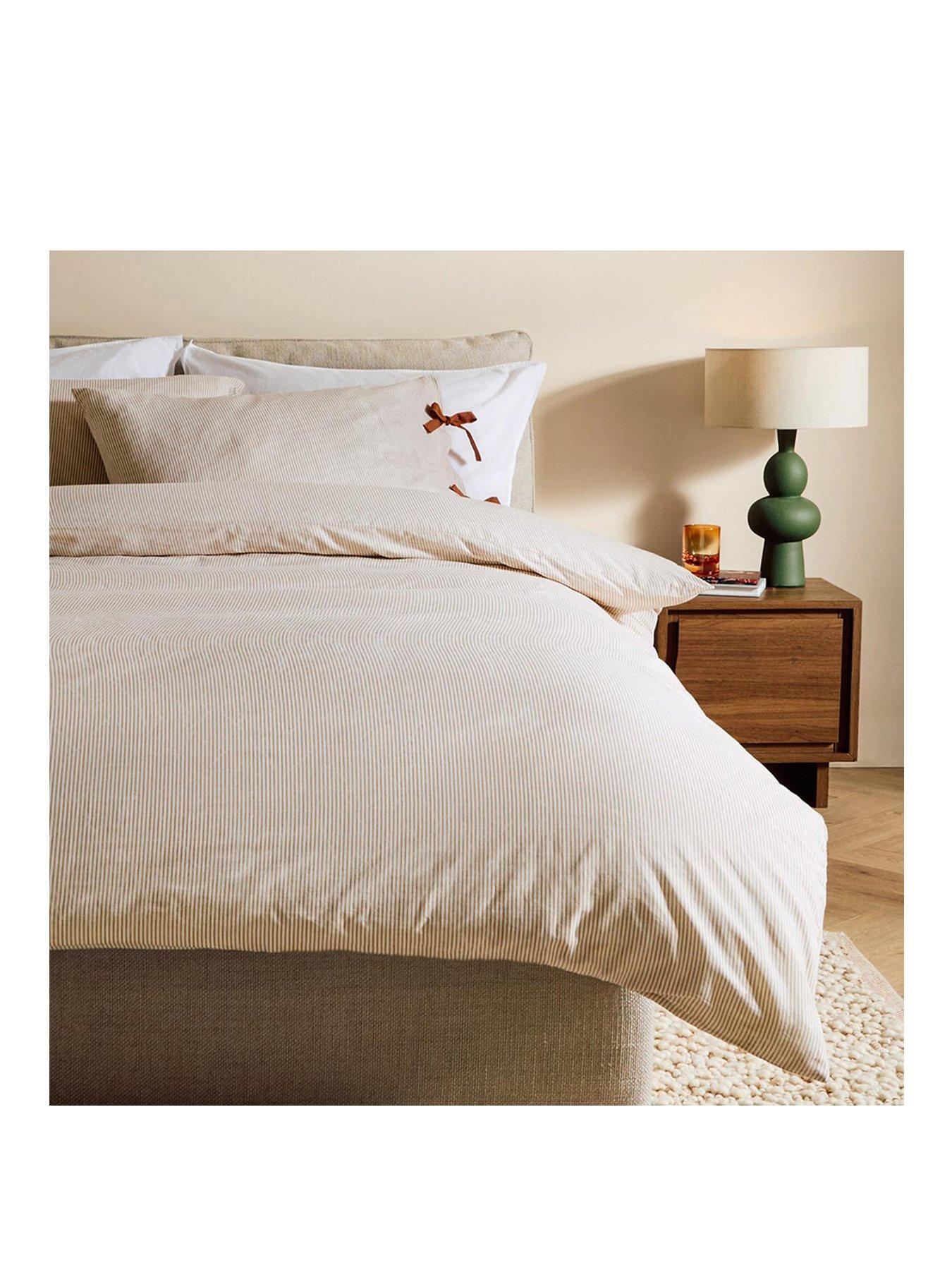 Image 2 of 3 of Made Ansel Duvet Set Natural