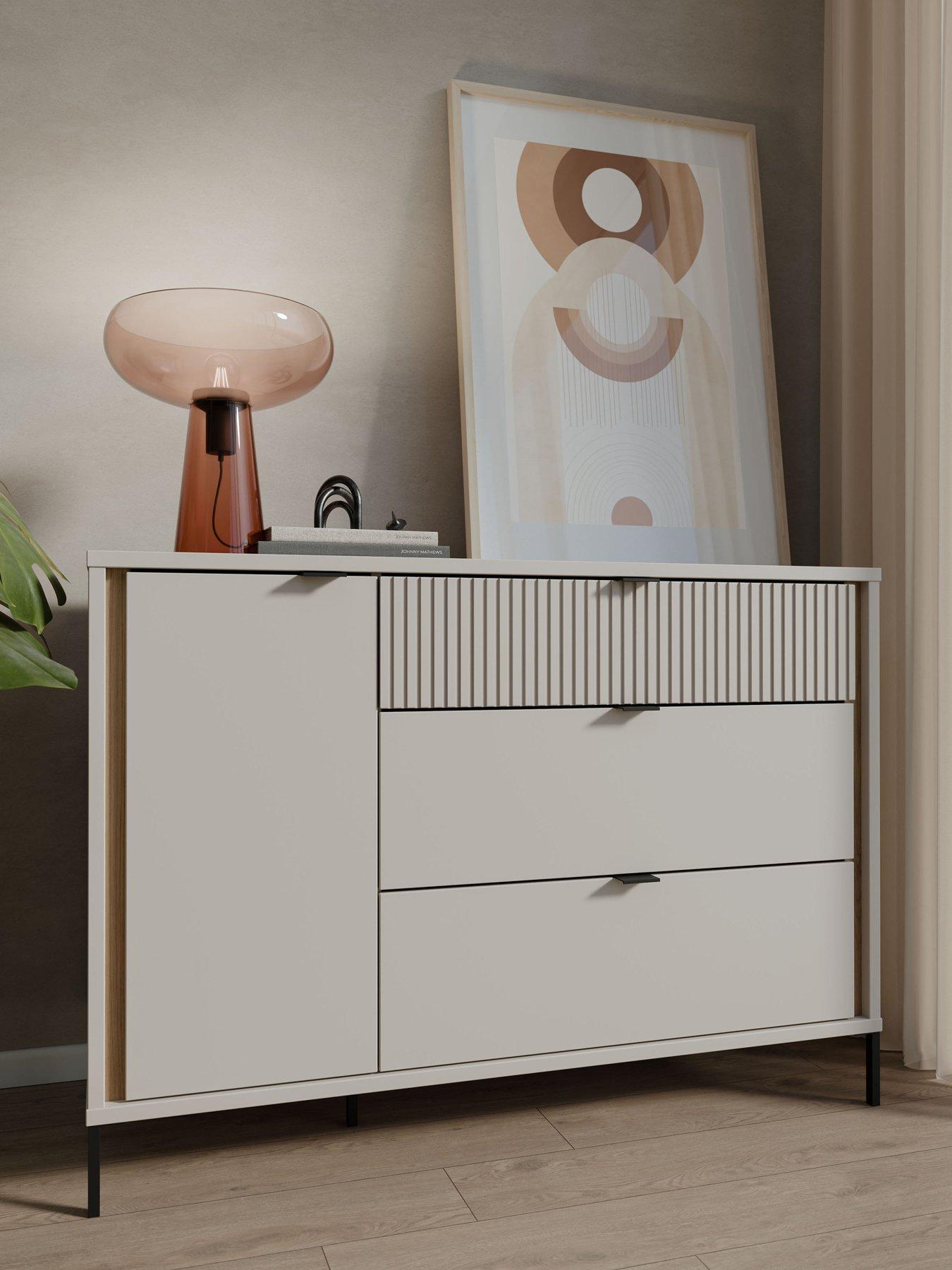 Image 4 of 7 of Seravel Small Sideboard - Sand/Oak