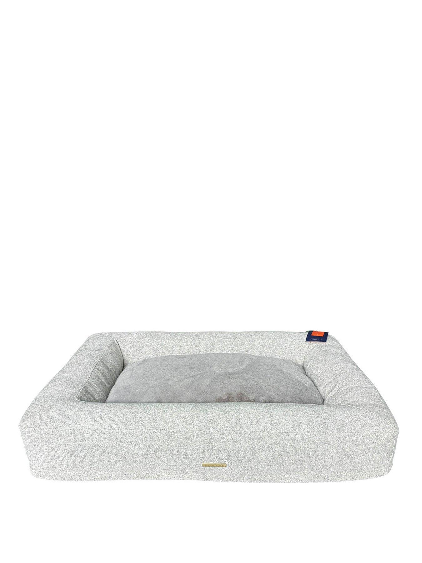 Image 2 of 5 of Lords and Labradors Comfort Cube Dog Bed in Ivory by Lords &amp; Labradors