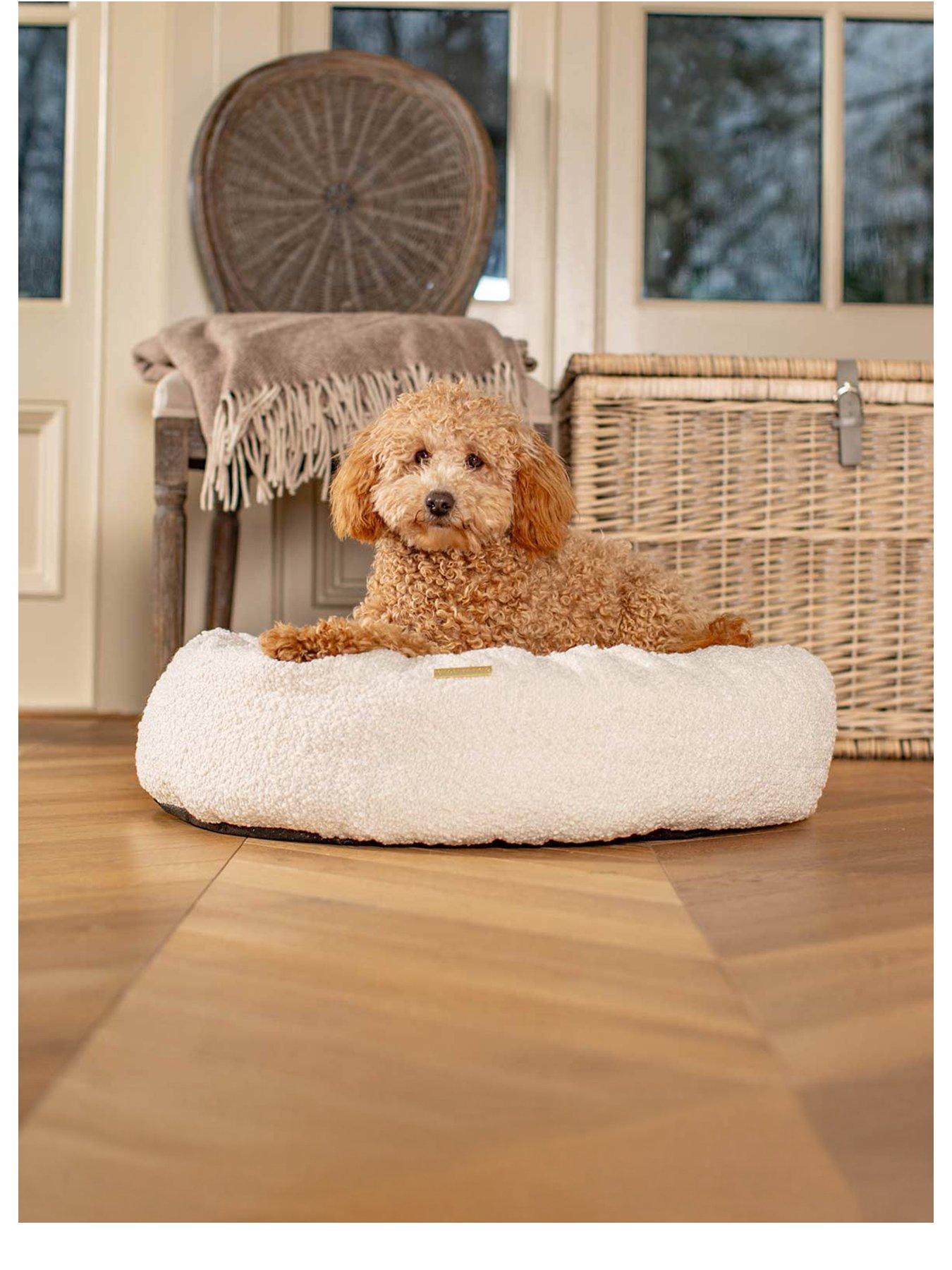 Lords and Labradors L & L Donut Bed w/inner Ivory Boucle L