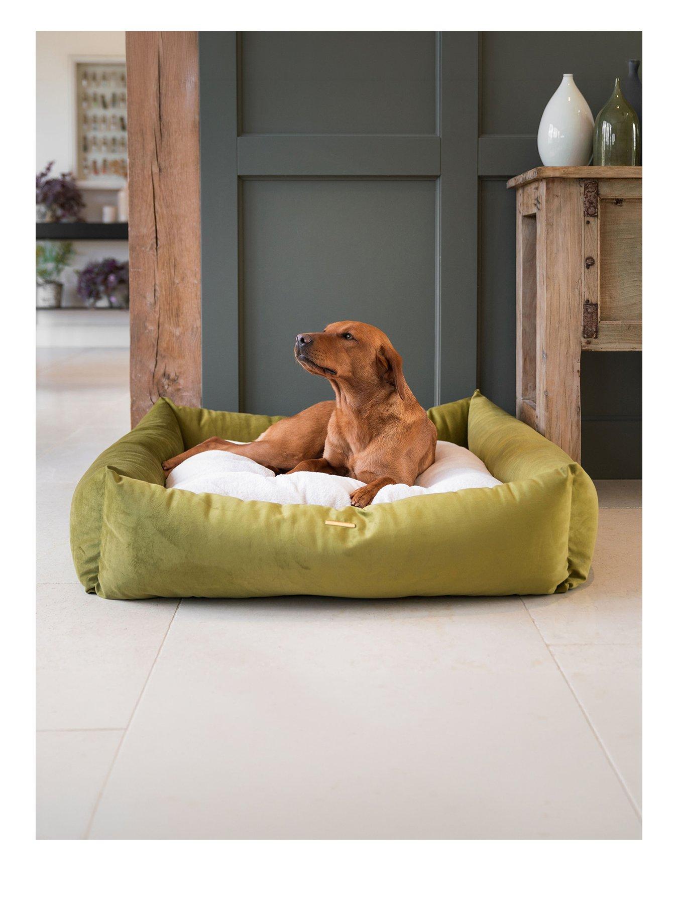 Lords And Labradors L &L Box Bed W/Inner Velvet Olive M