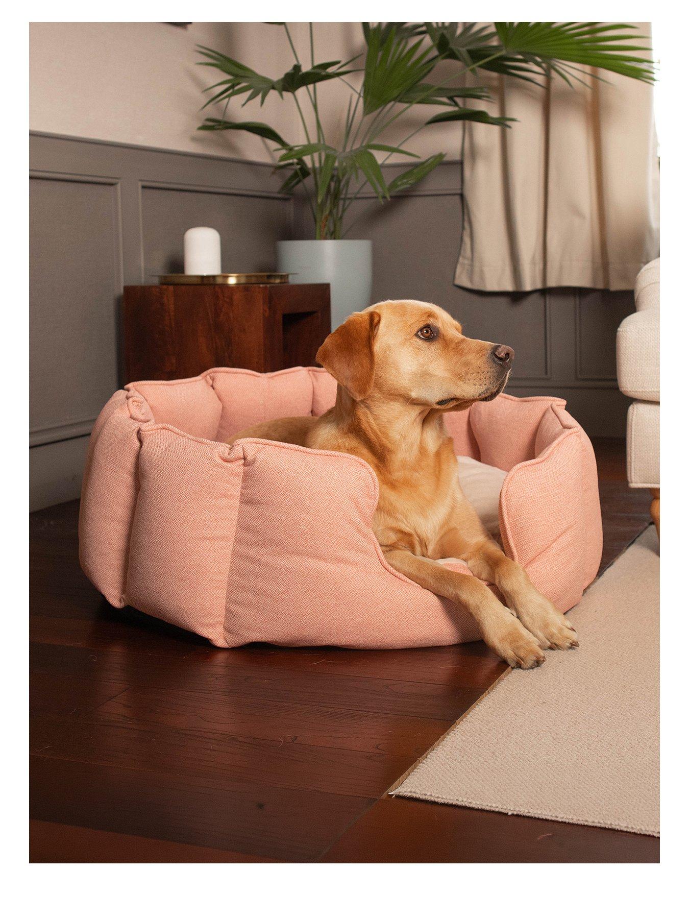 Lords and Labradors L & L High Sided Bed Orkney Peony M