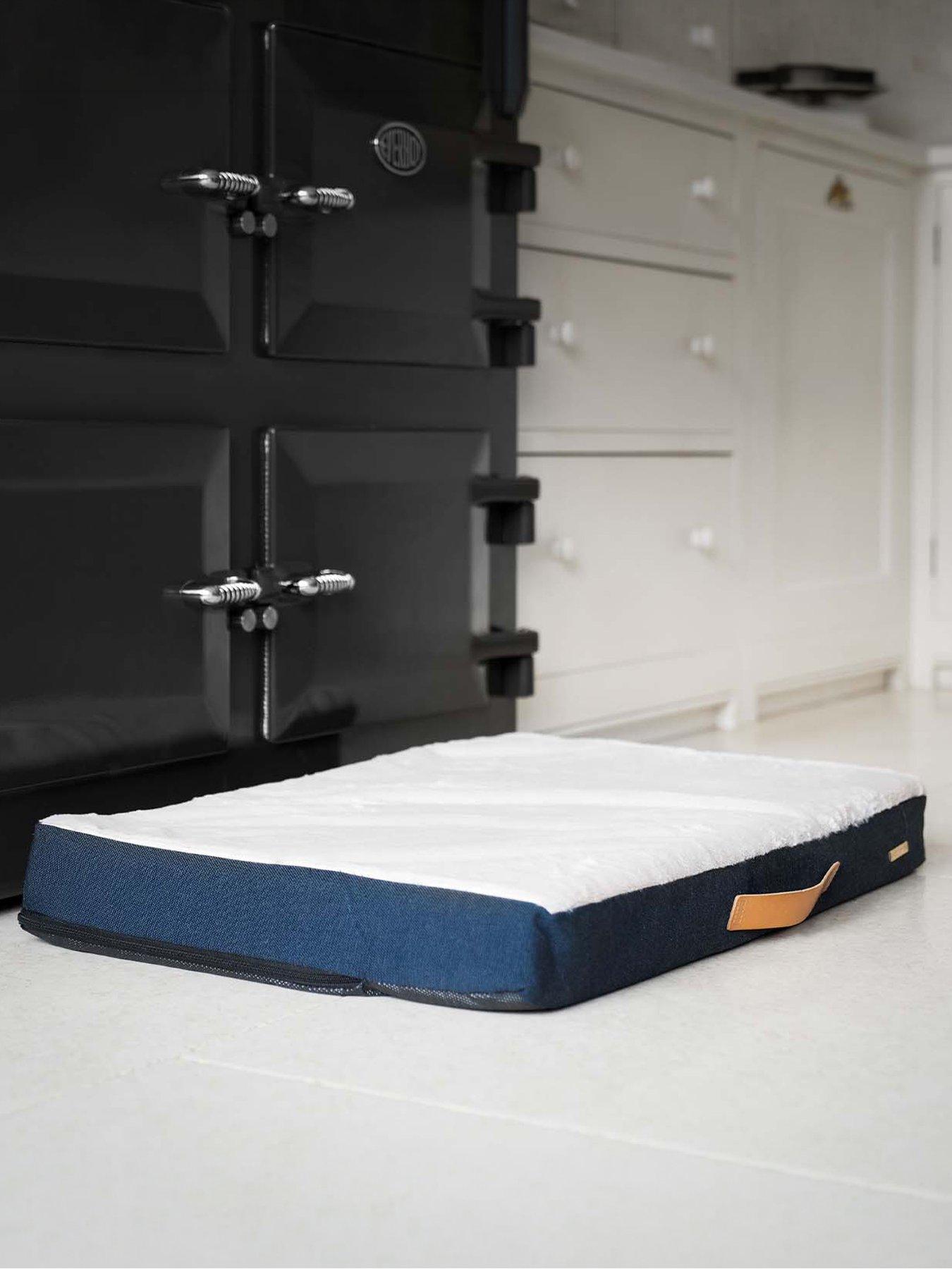 Lords and Labradors Lords  &  Labradors Essentials Twill Orthopaedic Mattress Denim M