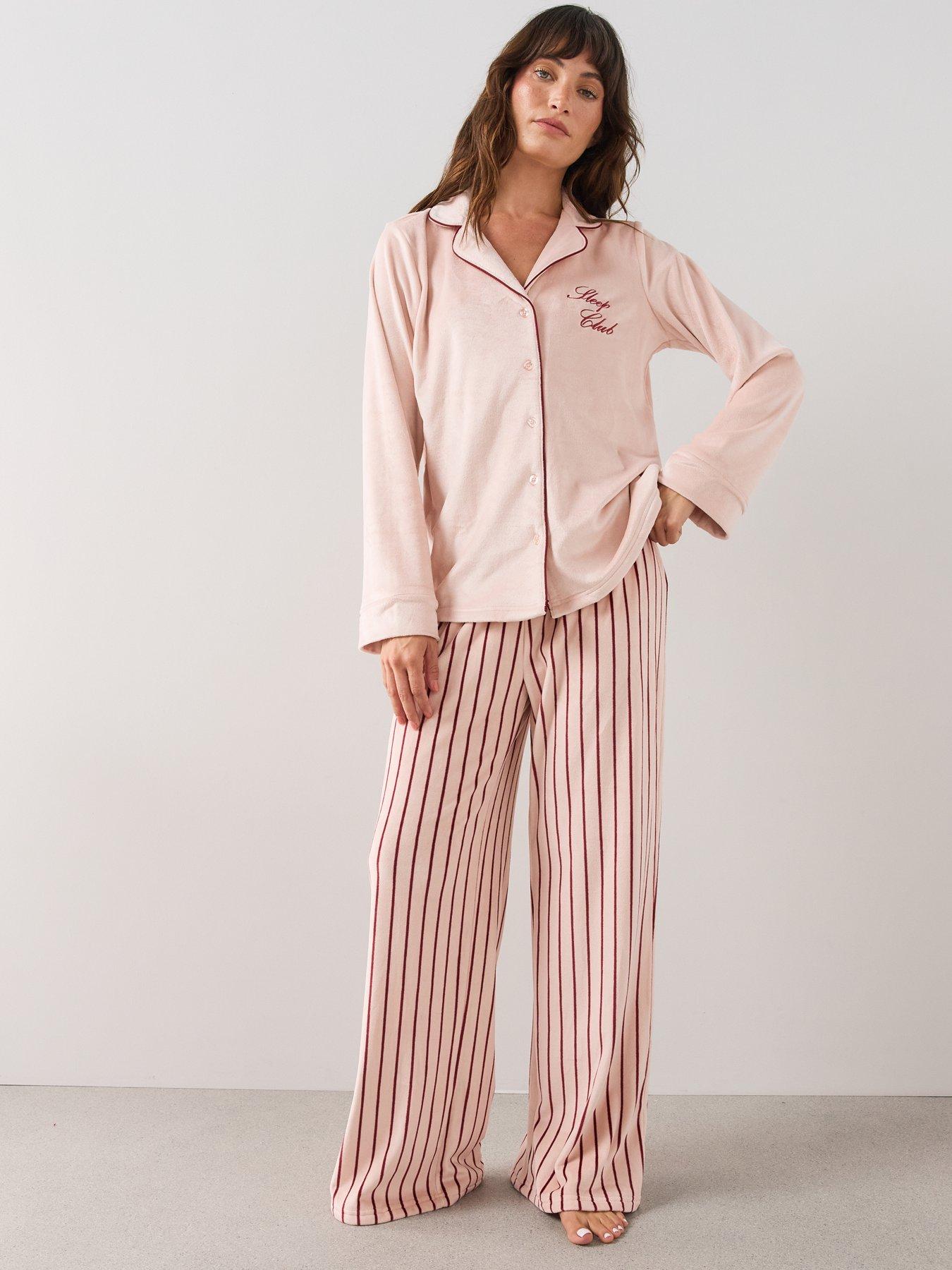 Image 3 of 7 of The Very Collection Fleece Revere Pyjama Set - Pink/Burgundy