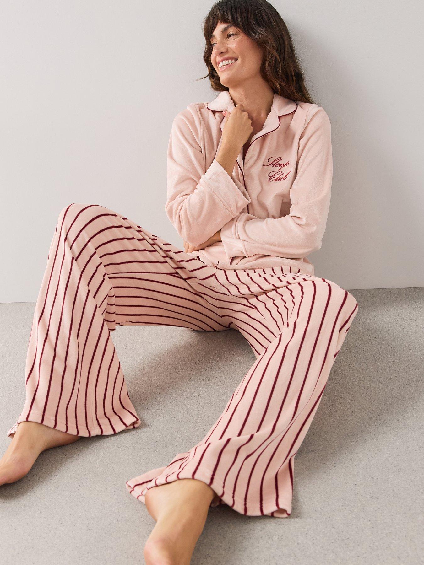 Image 6 of 7 of The Very Collection Fleece Revere Pyjama Set - Pink/Burgundy